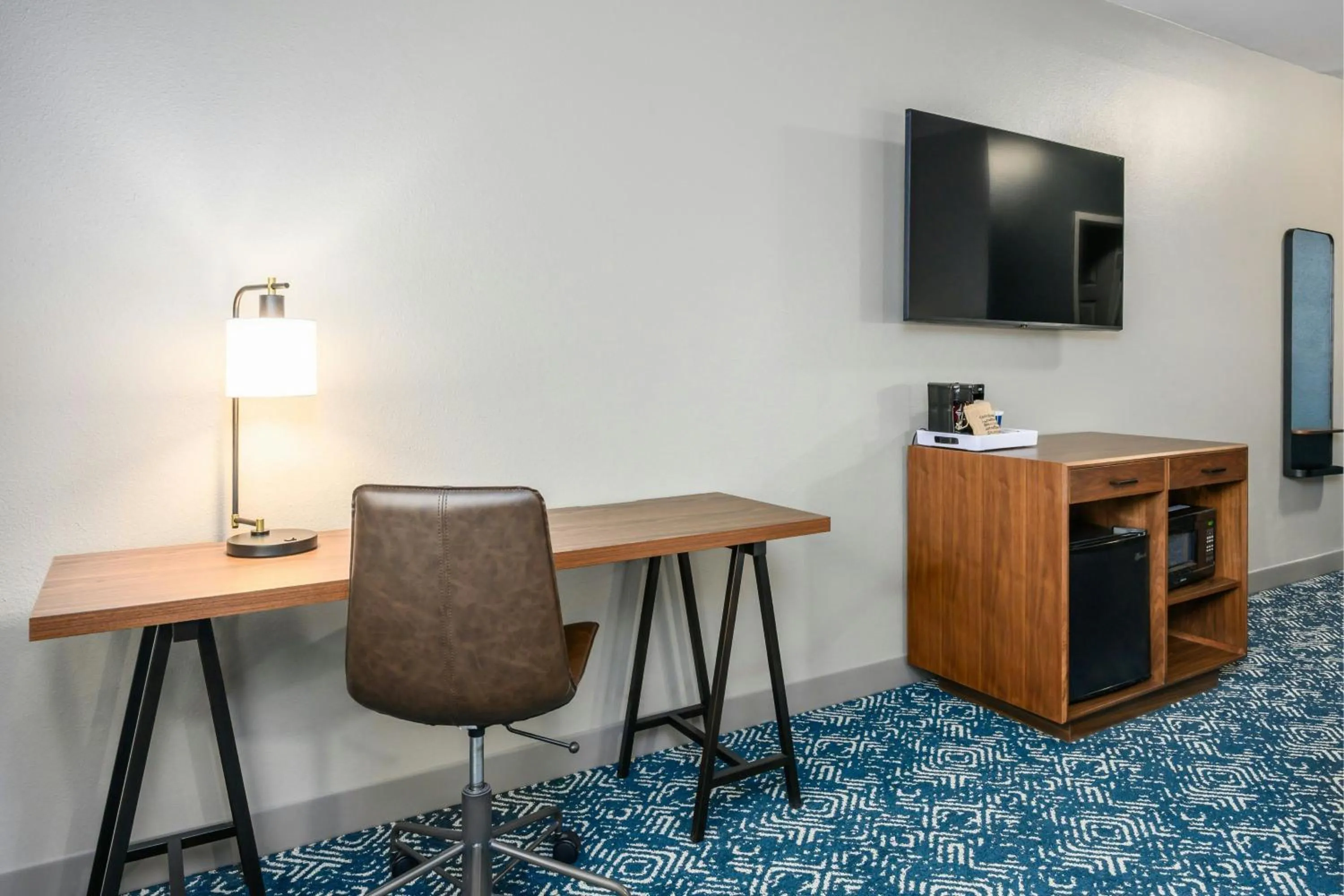 Photo of the whole room in Four Points by Sheraton Bedford Manchester Airport