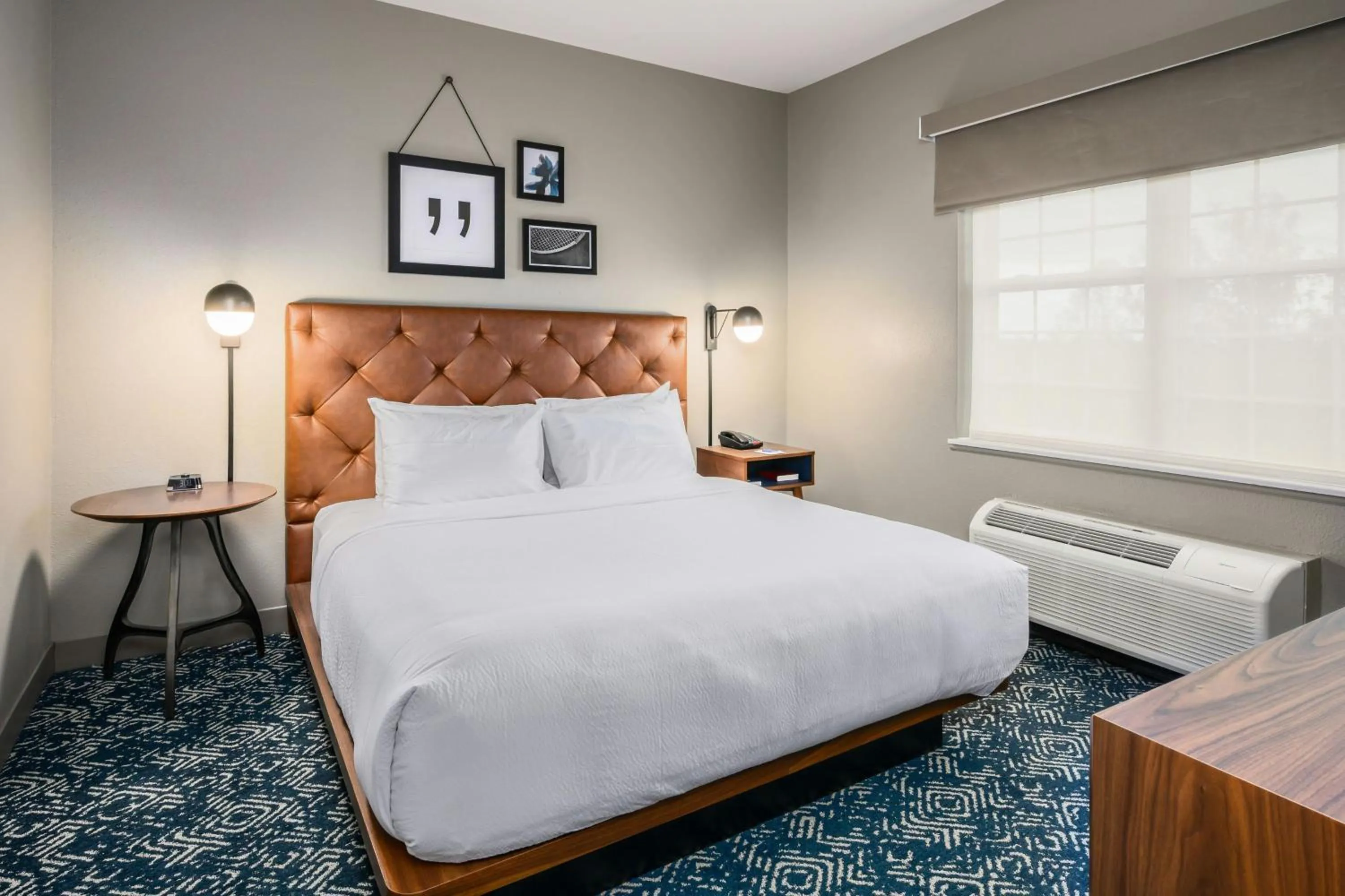 Bedroom, Bed in Four Points by Sheraton Bedford Manchester Airport