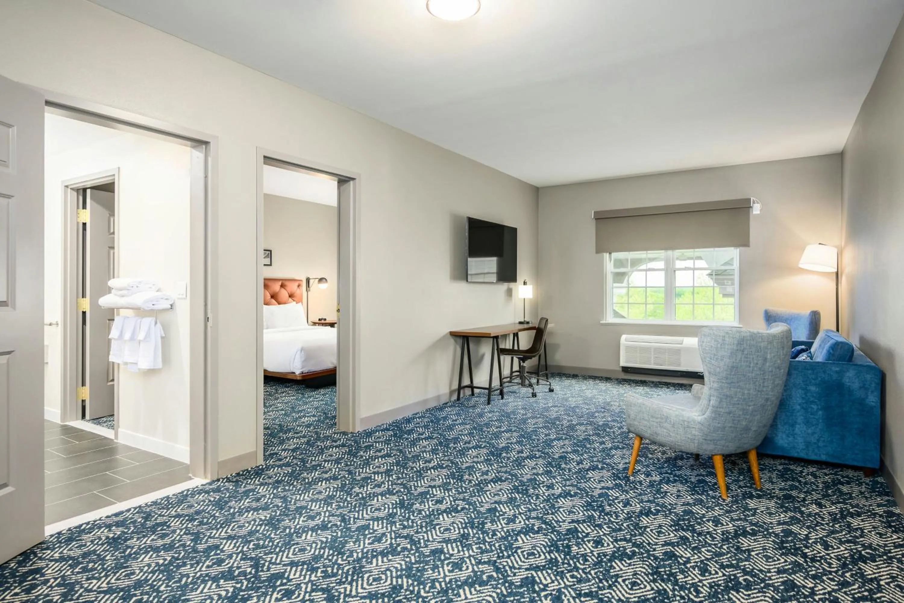 Lounge or bar, Bed in Four Points by Sheraton Bedford Manchester Airport