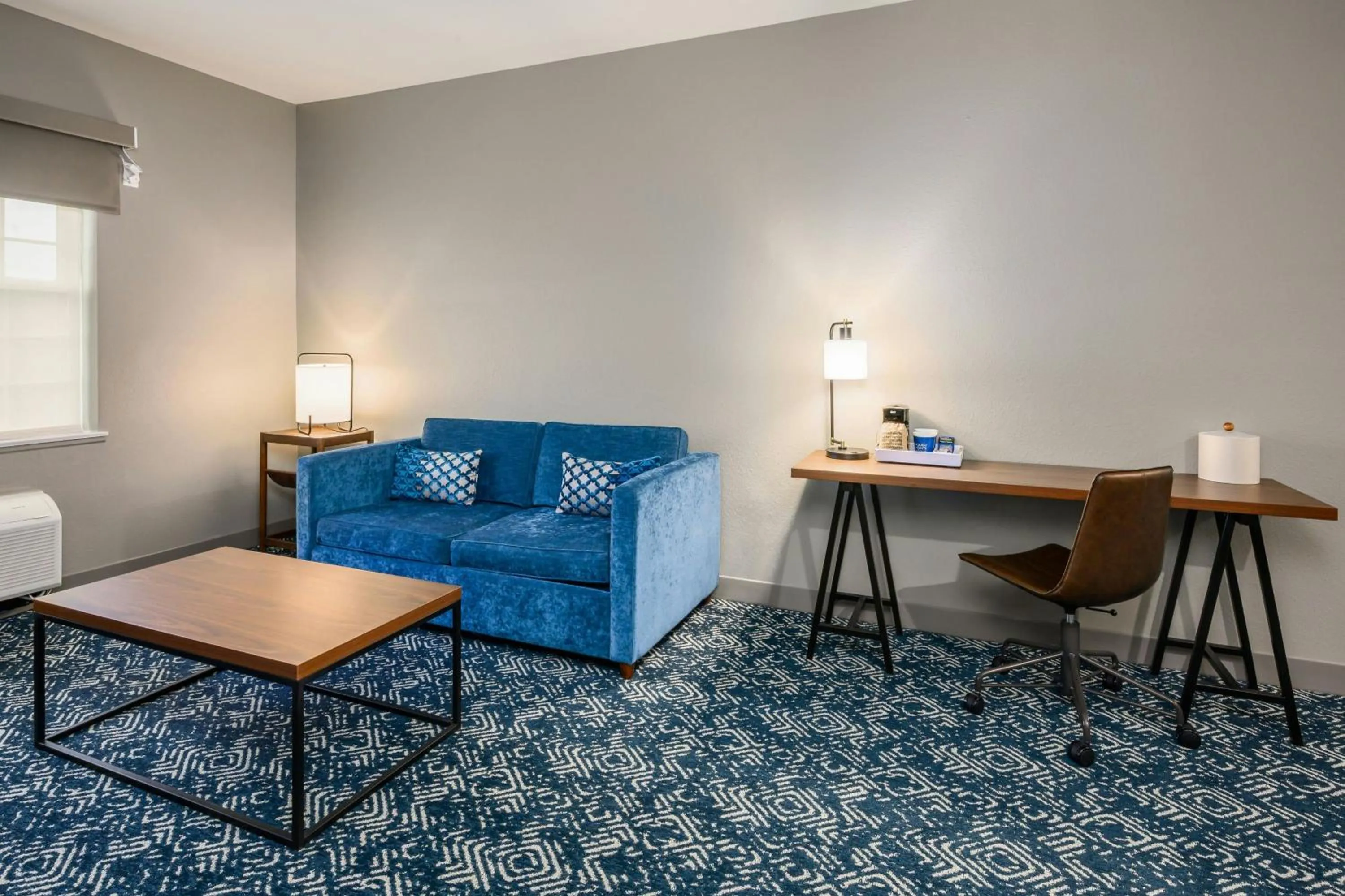 Bedroom in Four Points by Sheraton Bedford Manchester Airport