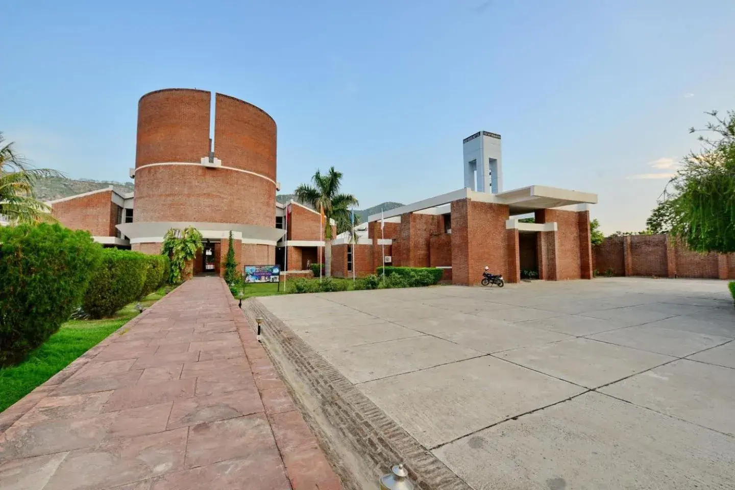 Facade/entrance in Indo Hokke Hotel Facade/entrance in Indo Hokke Hotel