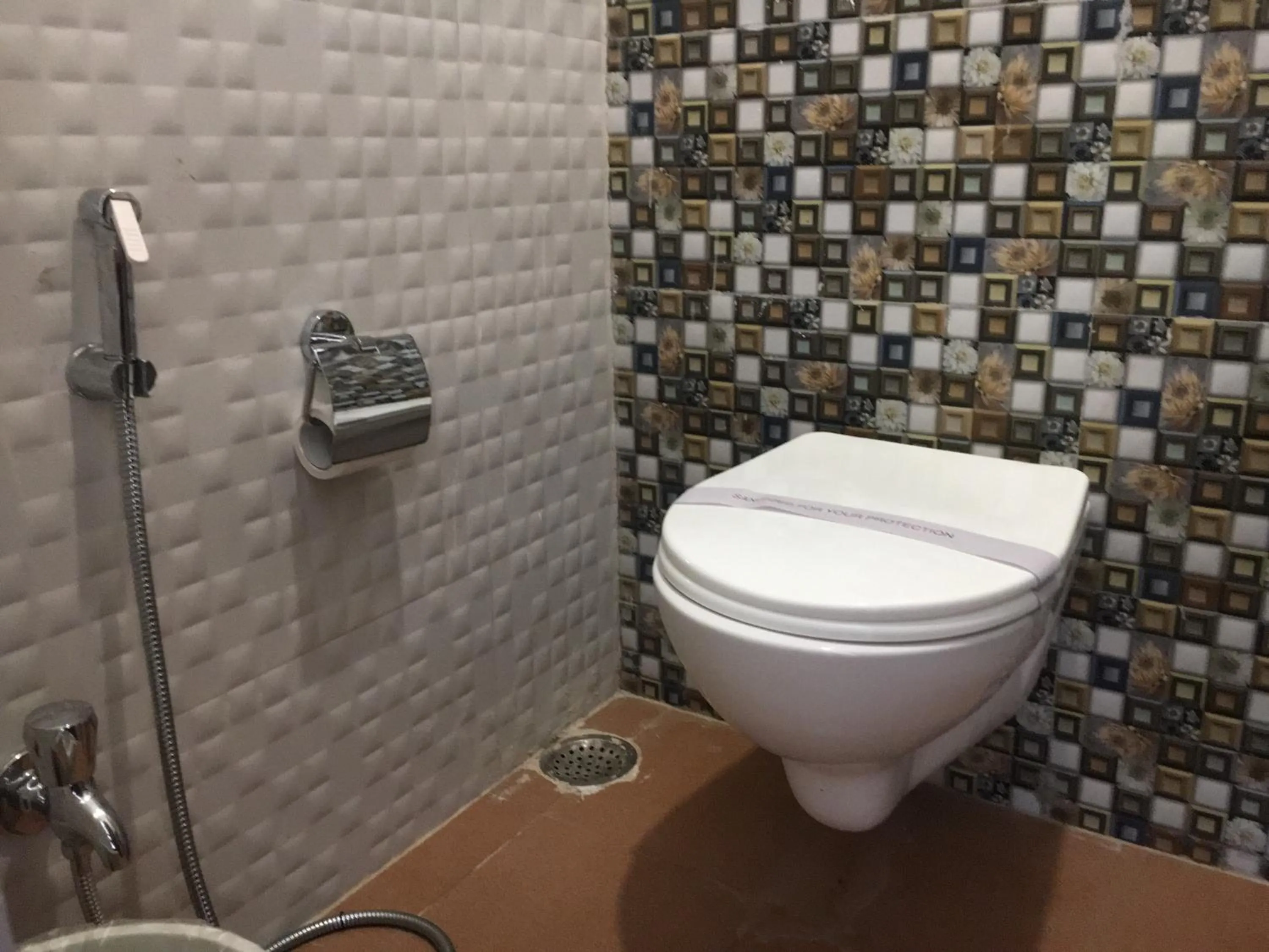 Toilet in Indo Hokke Hotel