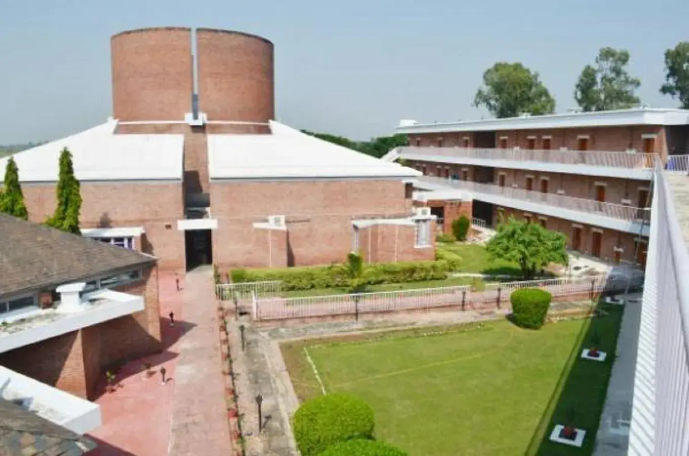 Property building in Indo Hokke Hotel Property building in Indo Hokke Hotel