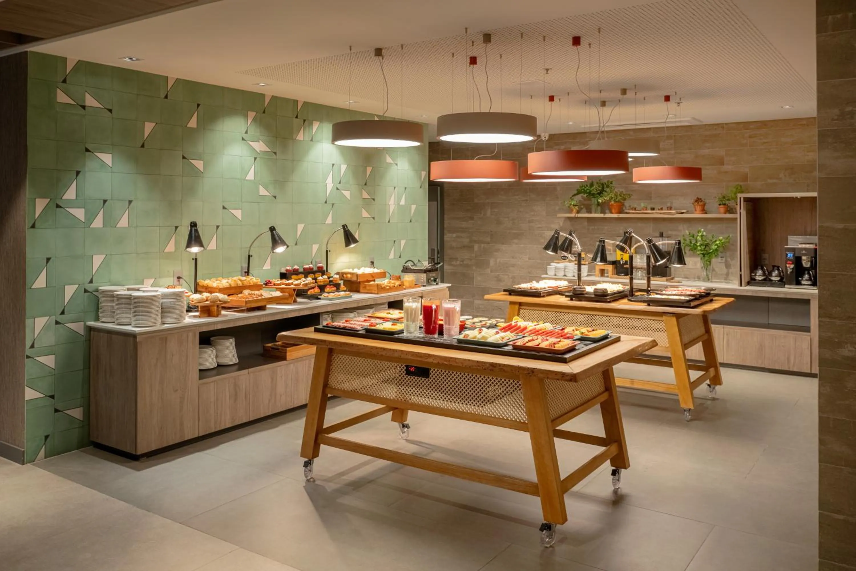 Breakfast in Intercity Porto Alegre Aeroporto