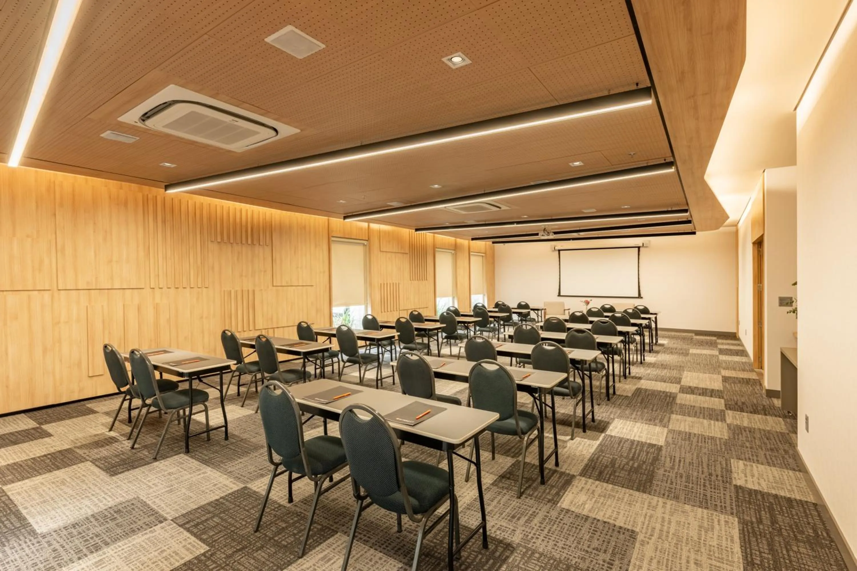 Meeting/conference room in Intercity Porto Alegre Aeroporto