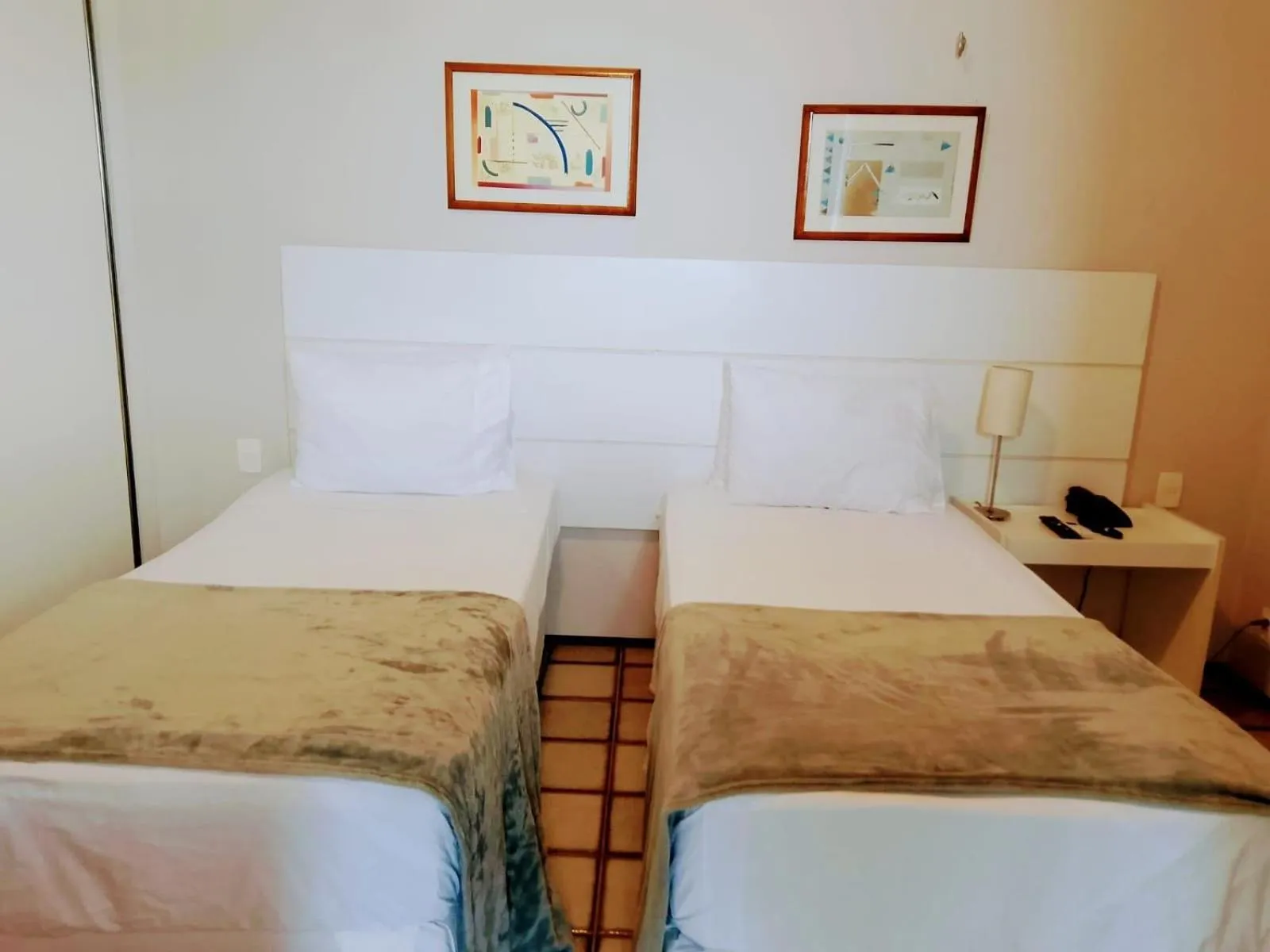 Bed in Golden Fortaleza by Intercity