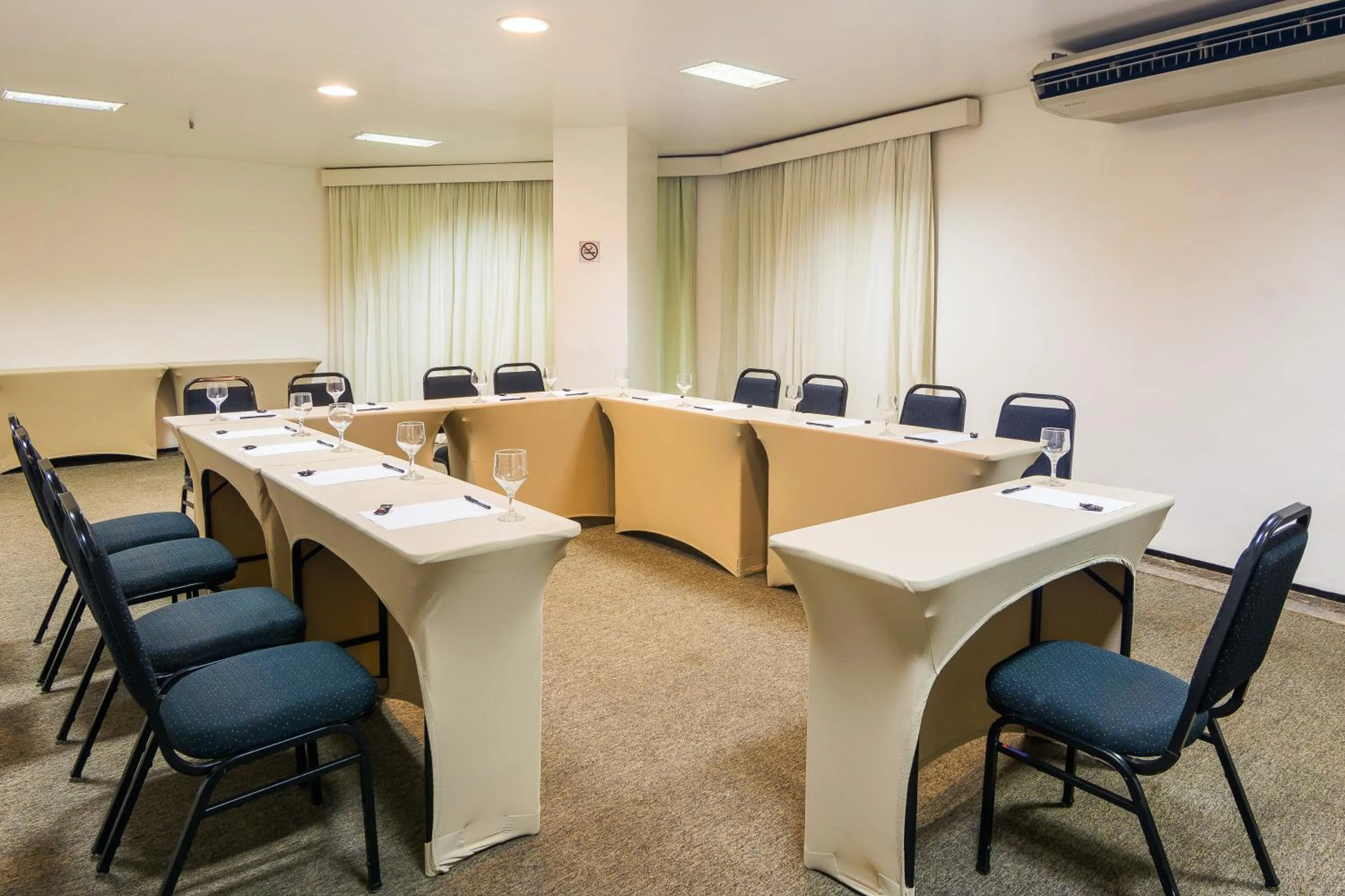 Meeting/conference room in Golden Fortaleza by Intercity