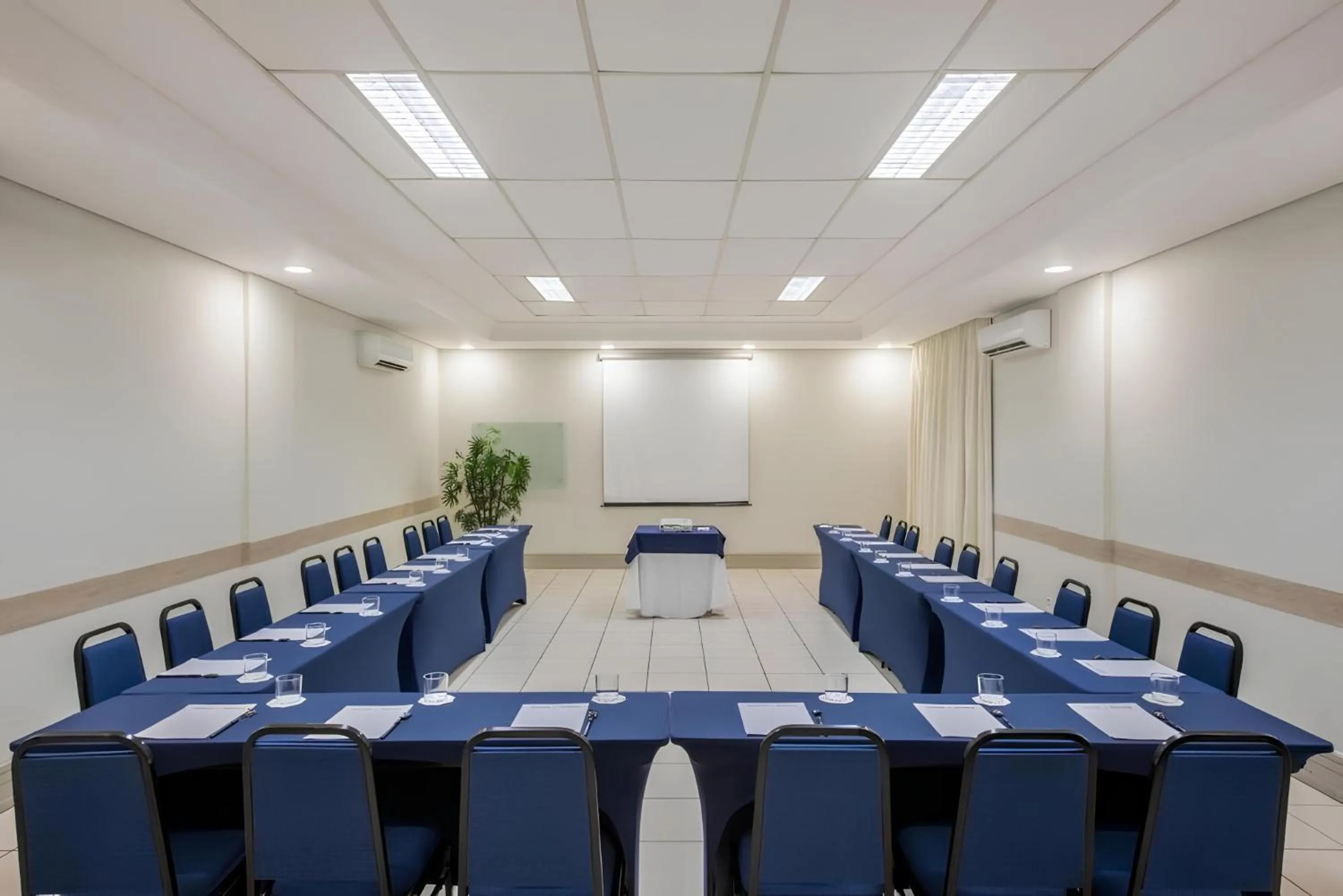 Meeting/conference room in Intercity Cuiabá
