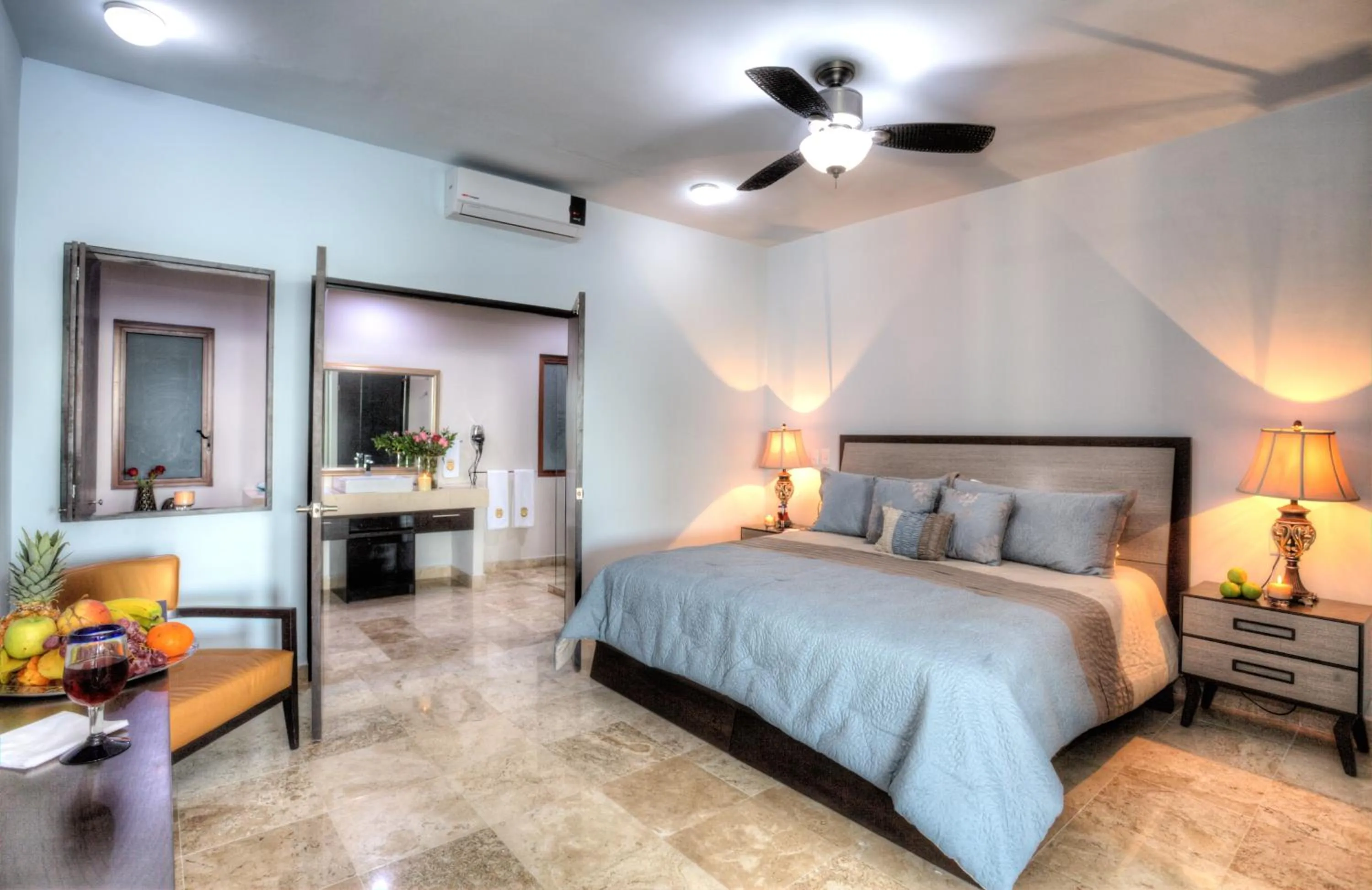 Bedroom, Bed in Vallarta Shores Beach Hotel