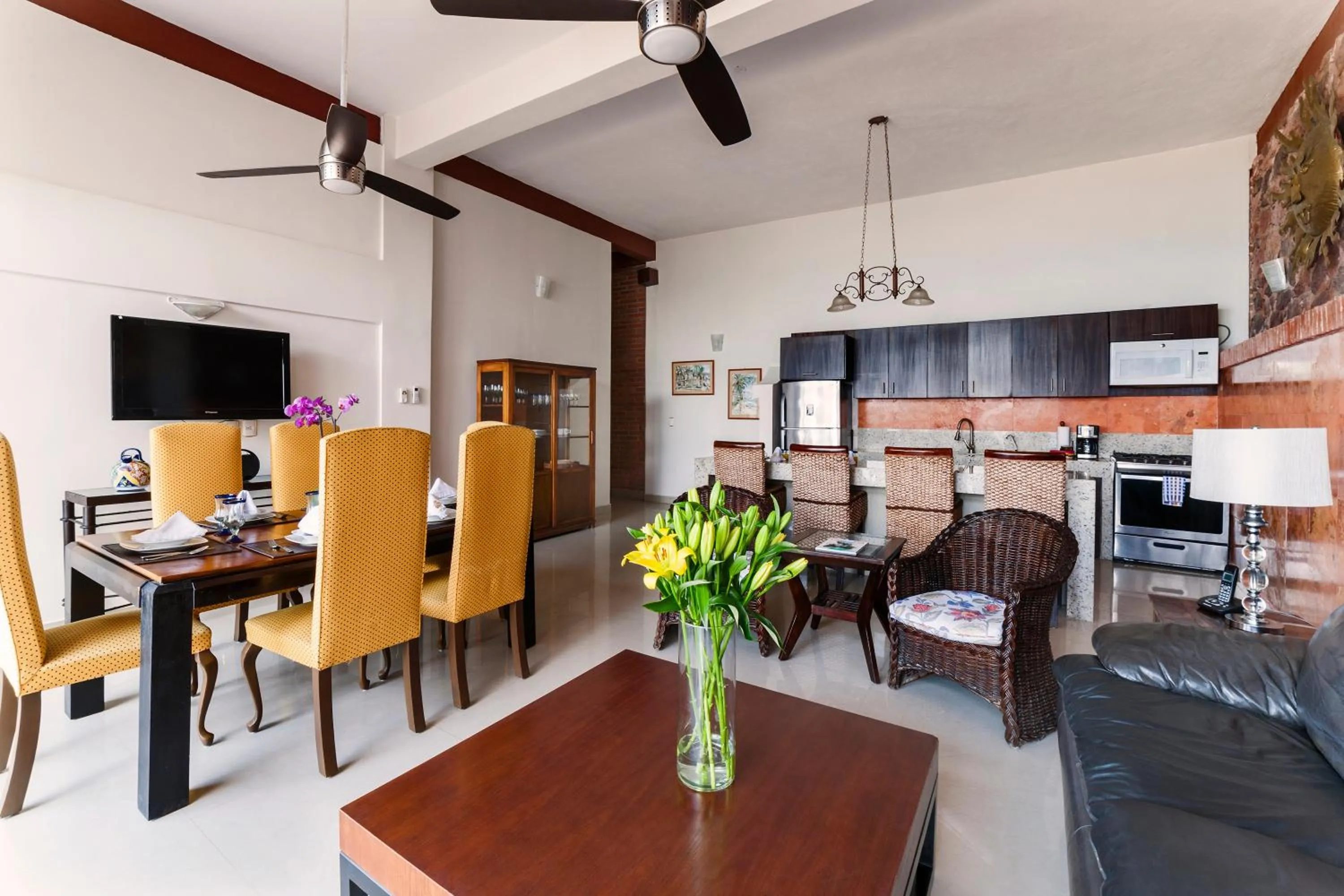 Kitchen or kitchenette in Vallarta Shores Beach Hotel