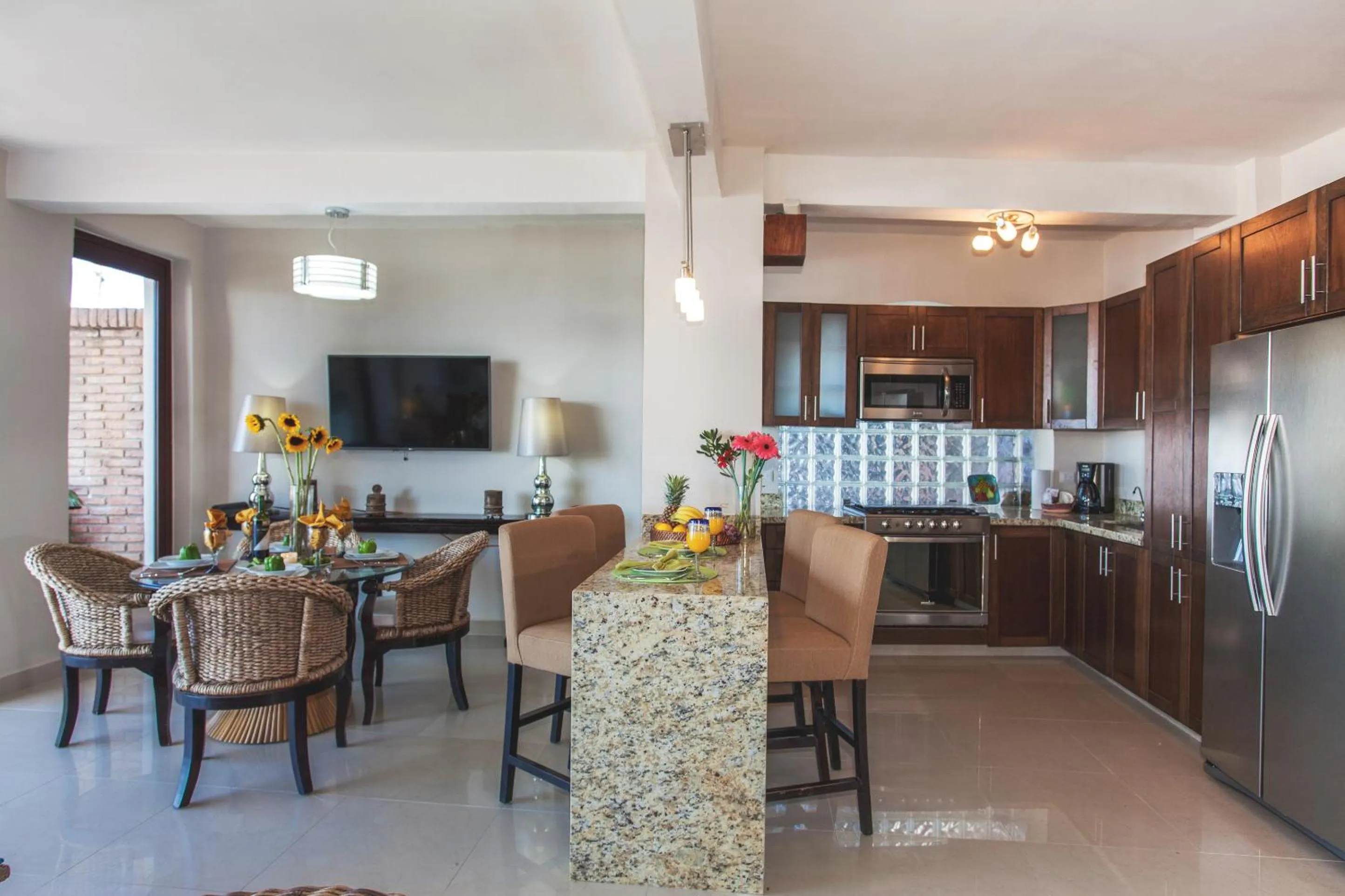 Kitchen or kitchenette in Vallarta Shores Beach Hotel