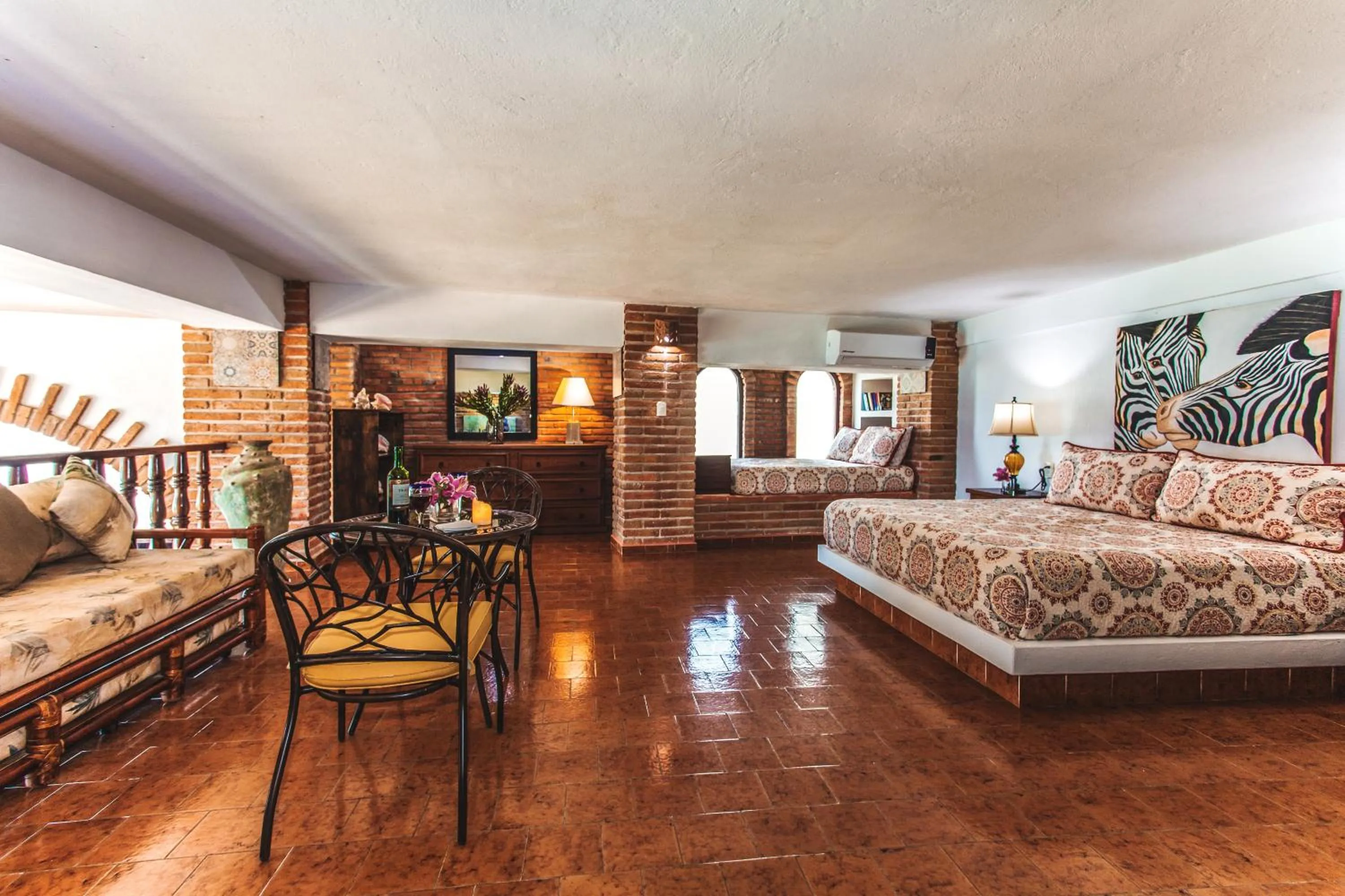 Bedroom, Bed in Vallarta Shores Beach Hotel