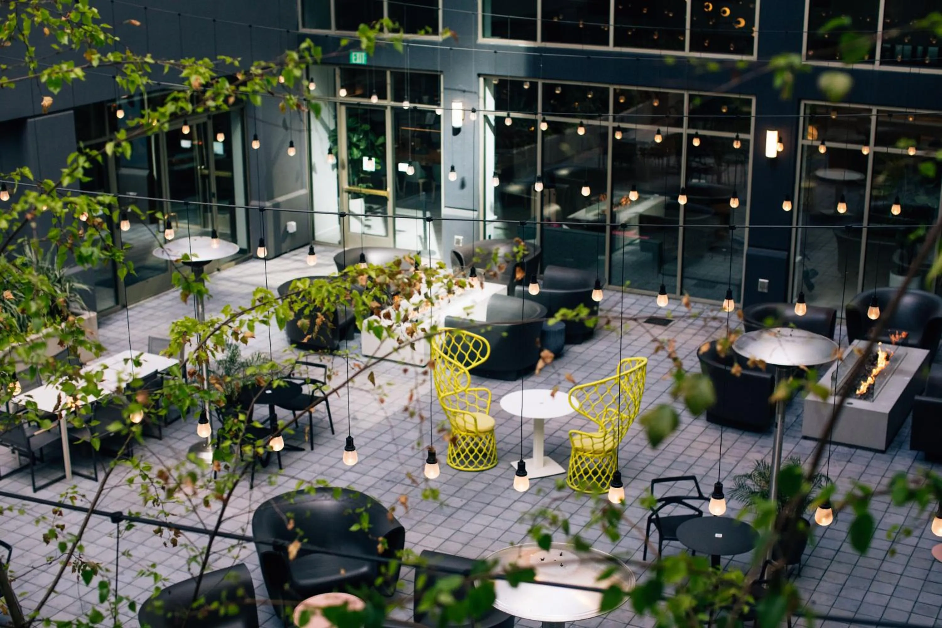 Restaurant/places to eat in The Clancy, Autograph Collection