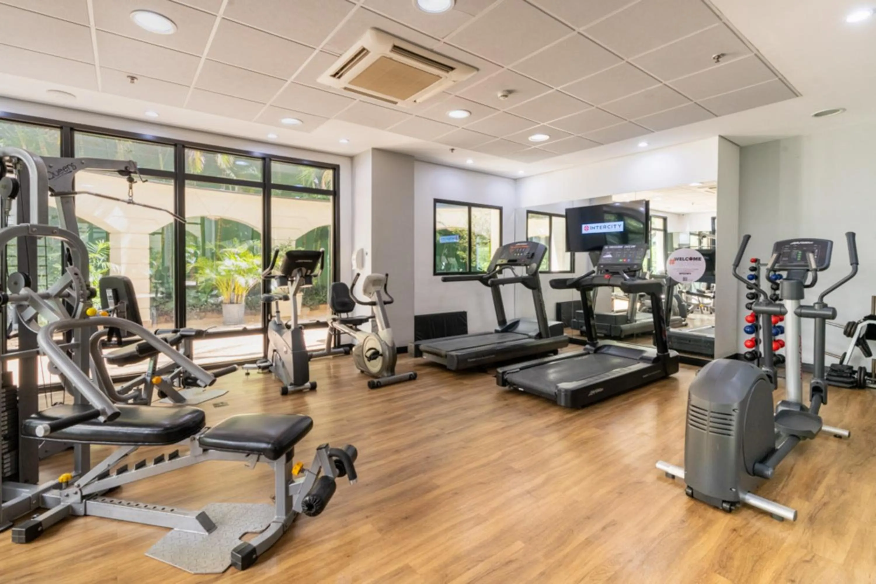 Fitness centre/facilities in Intercity Pamplona - The Universe Paulista