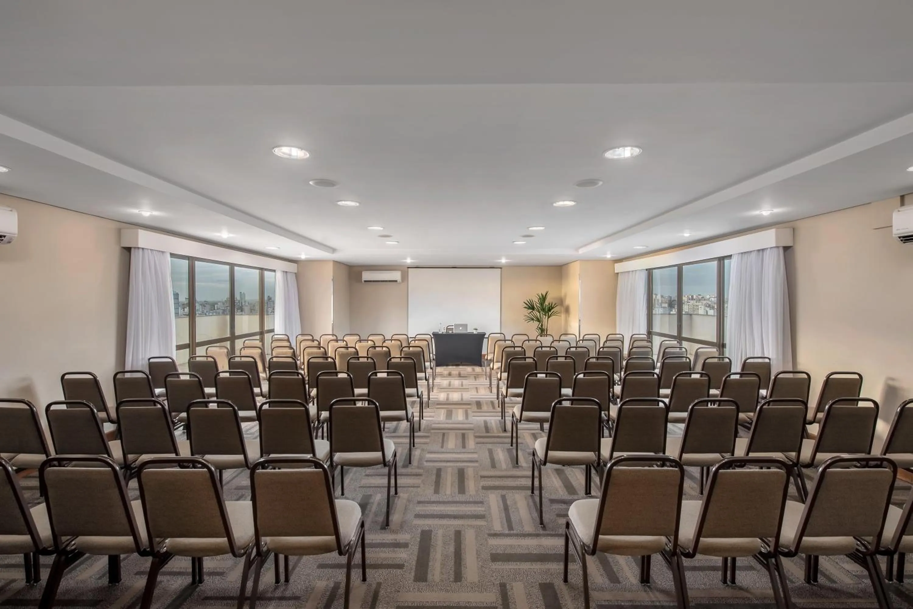 Banquet/Function facilities in Intercity Porto Alegre Praia de Belas