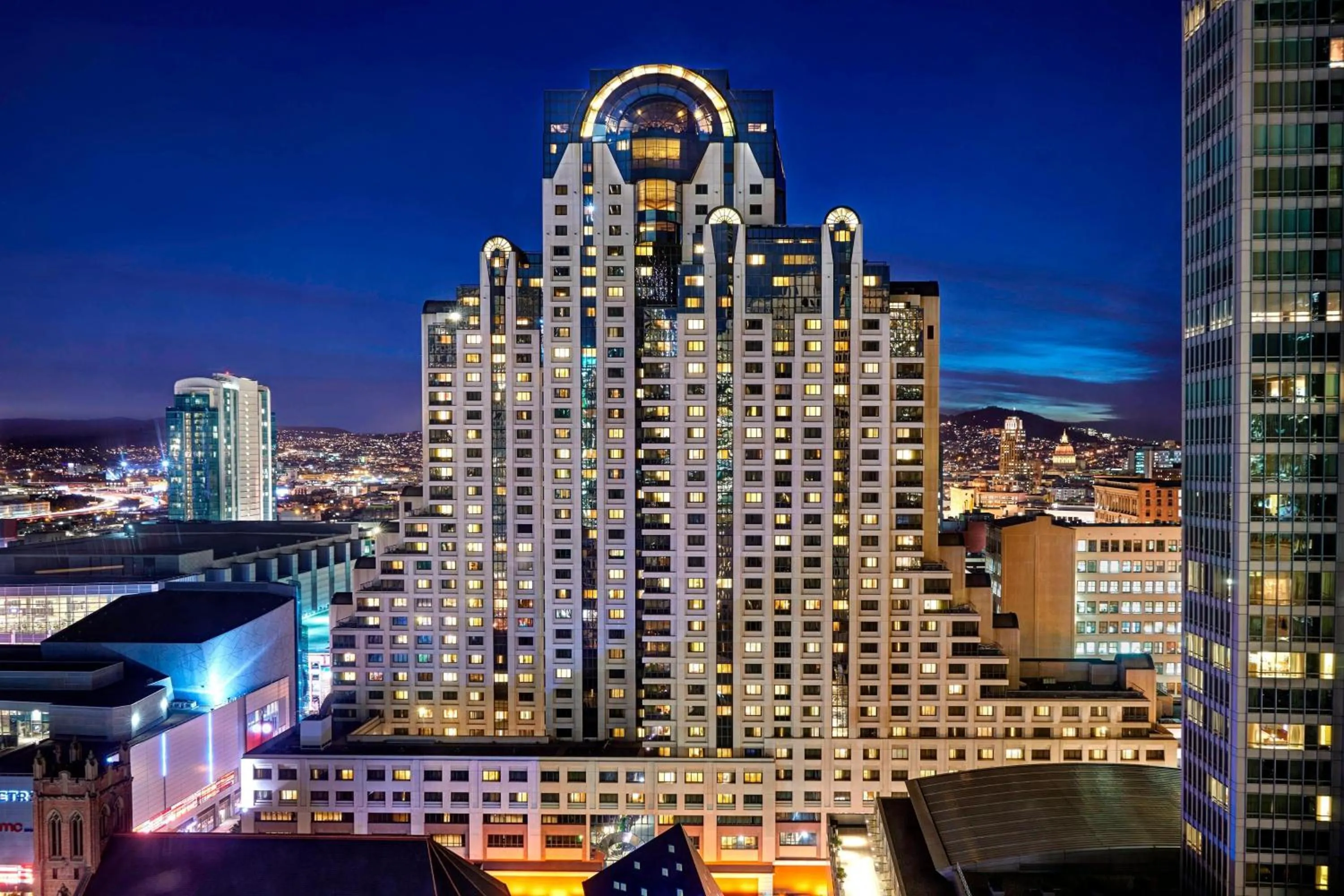 Property building in San Francisco Marriott Marquis Union Square