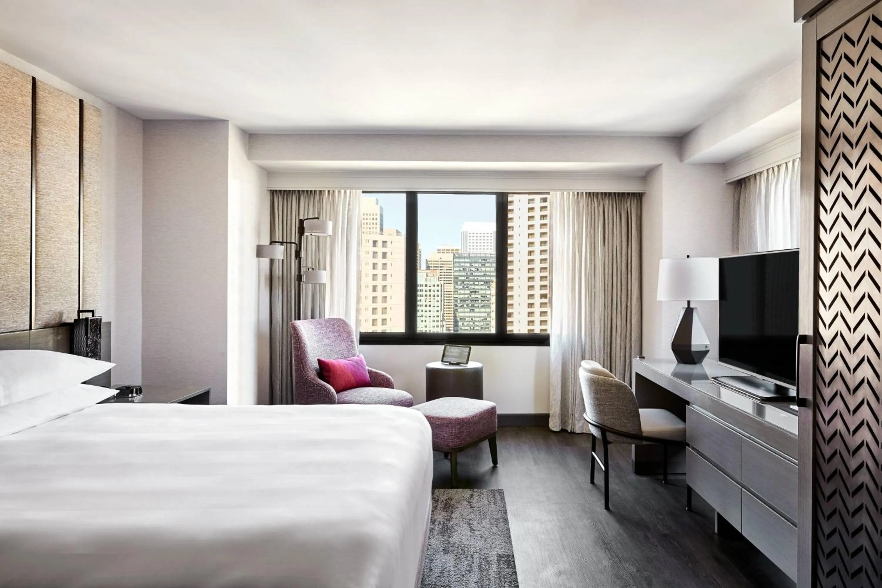 Bedroom, Bed in San Francisco Marriott Marquis Union Square