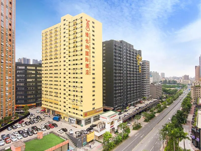 Vienna Hotel Shenzhen Bantian South Huancheng Road
