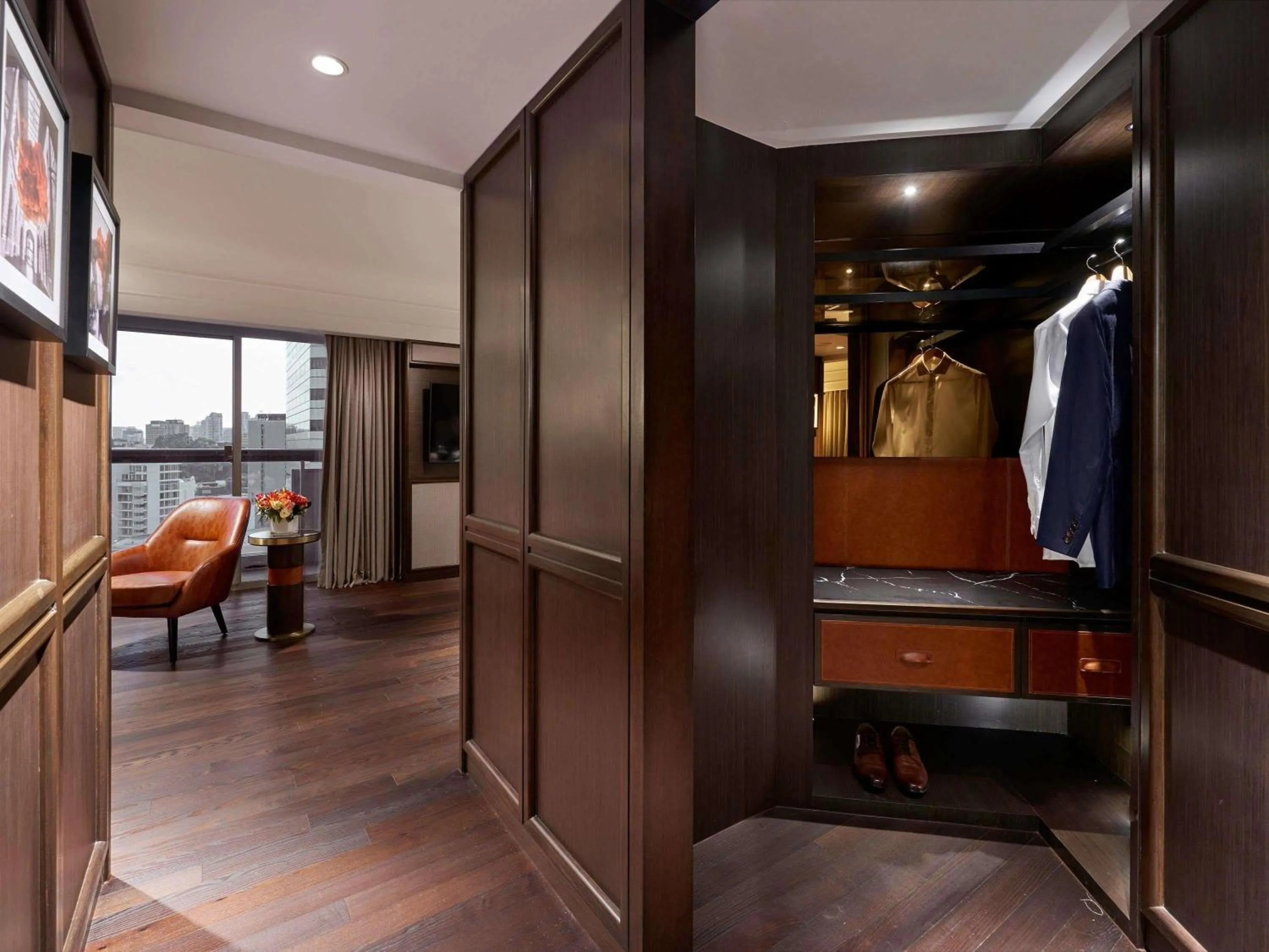 Bedroom, Bed in Fairmont Singapore