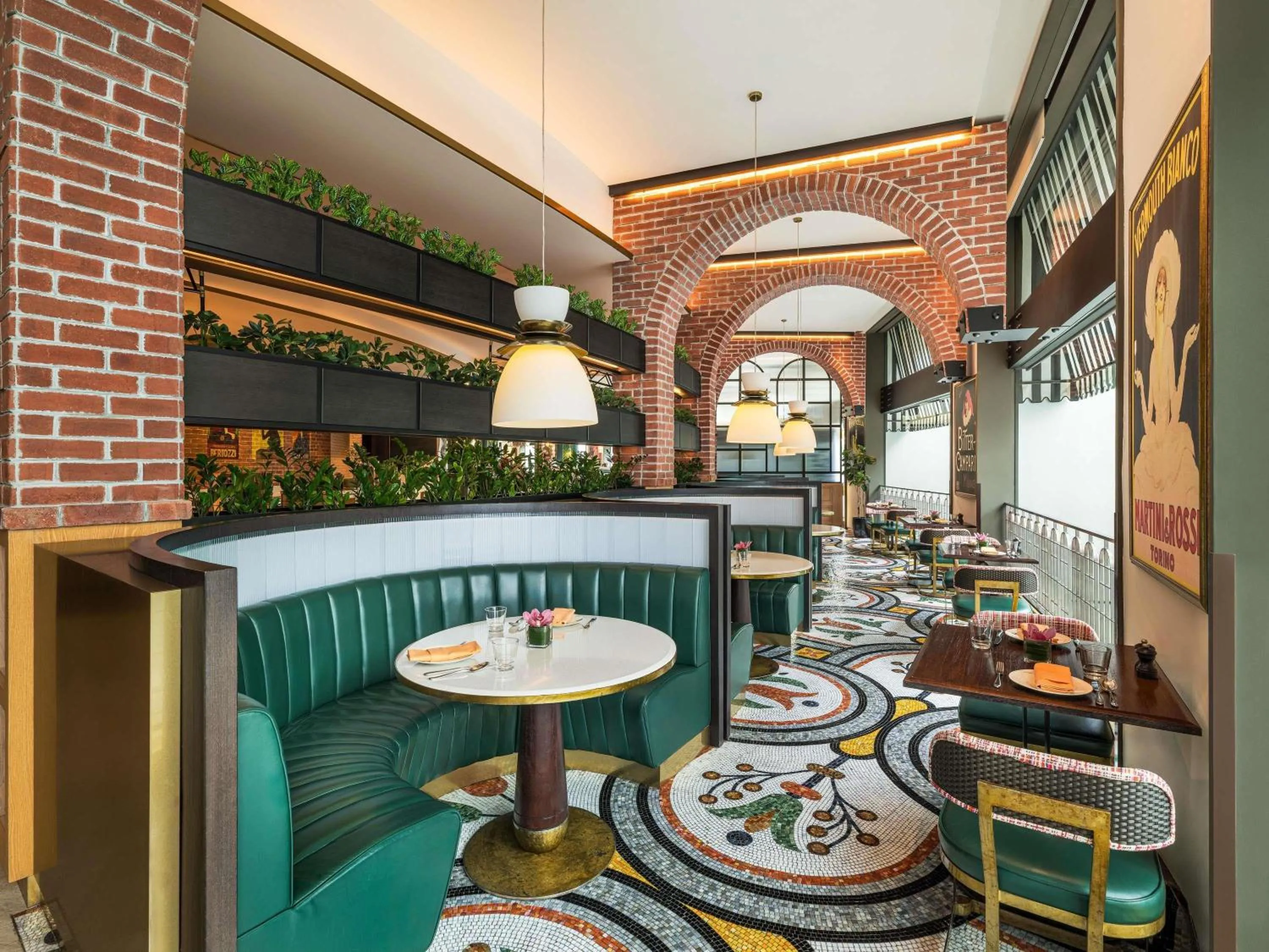 Restaurant/places to eat in Fairmont Singapore