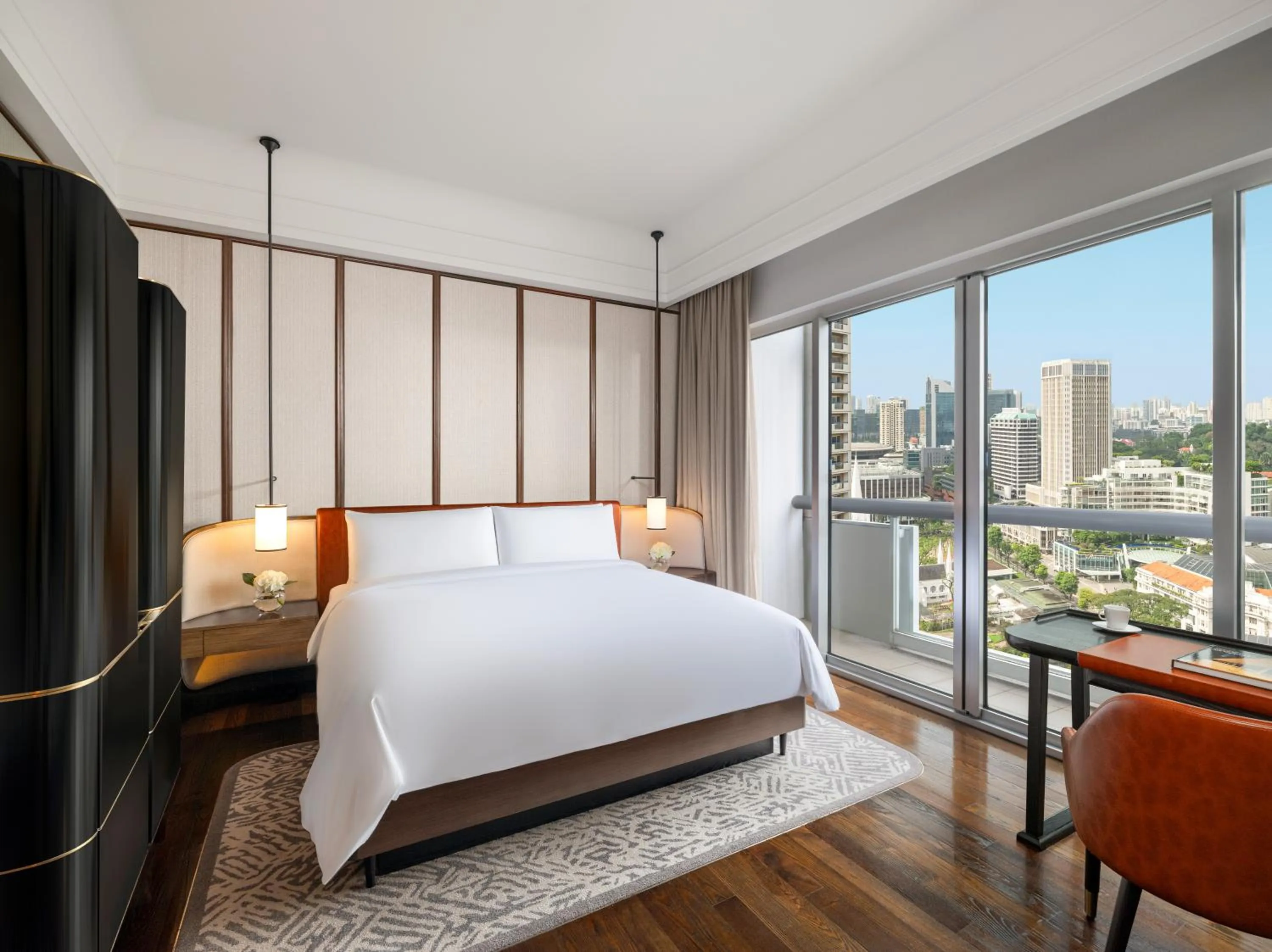 Bed in Fairmont Singapore