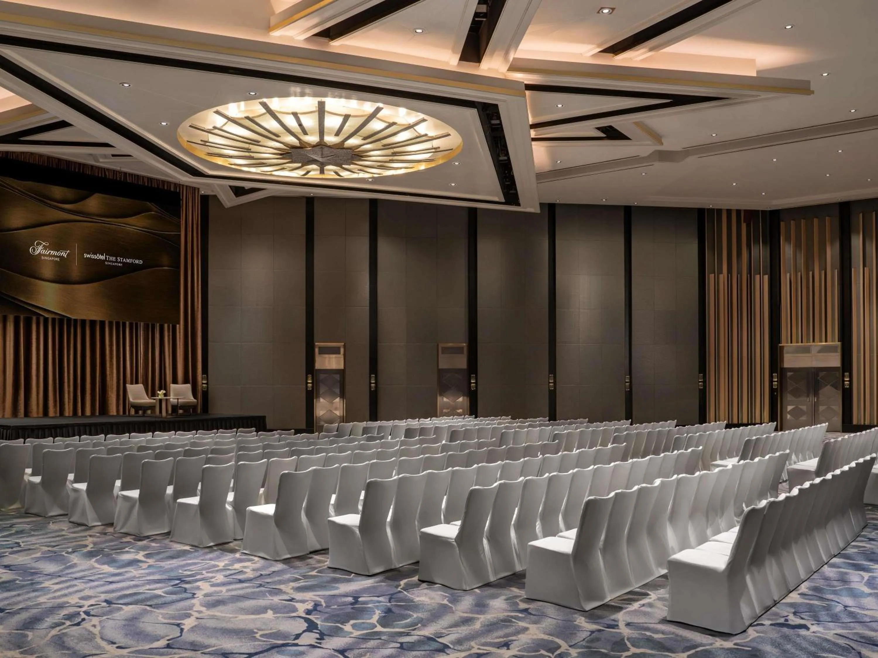 Meeting/conference room in Fairmont Singapore