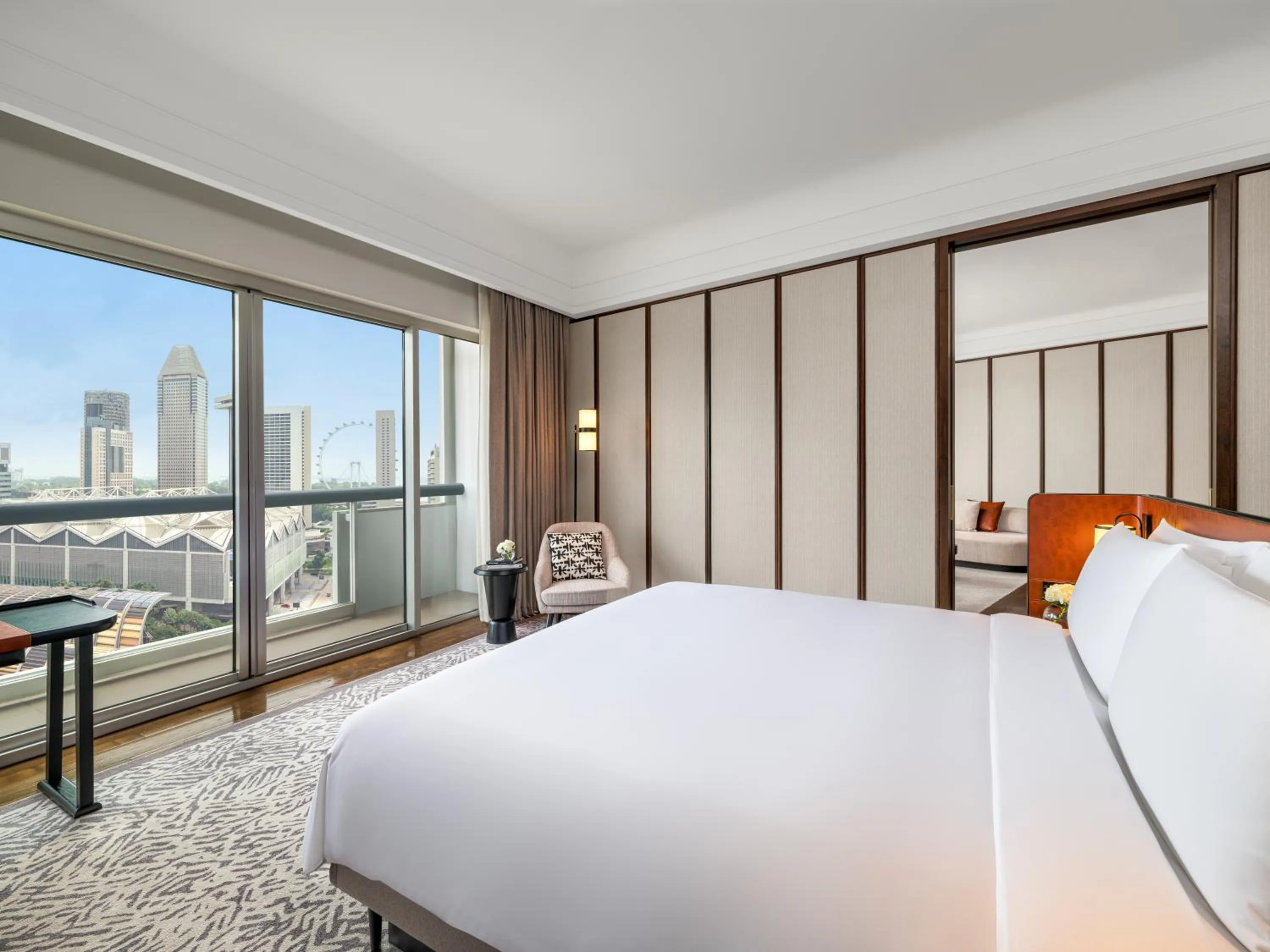 Bedroom, Bed in Fairmont Singapore