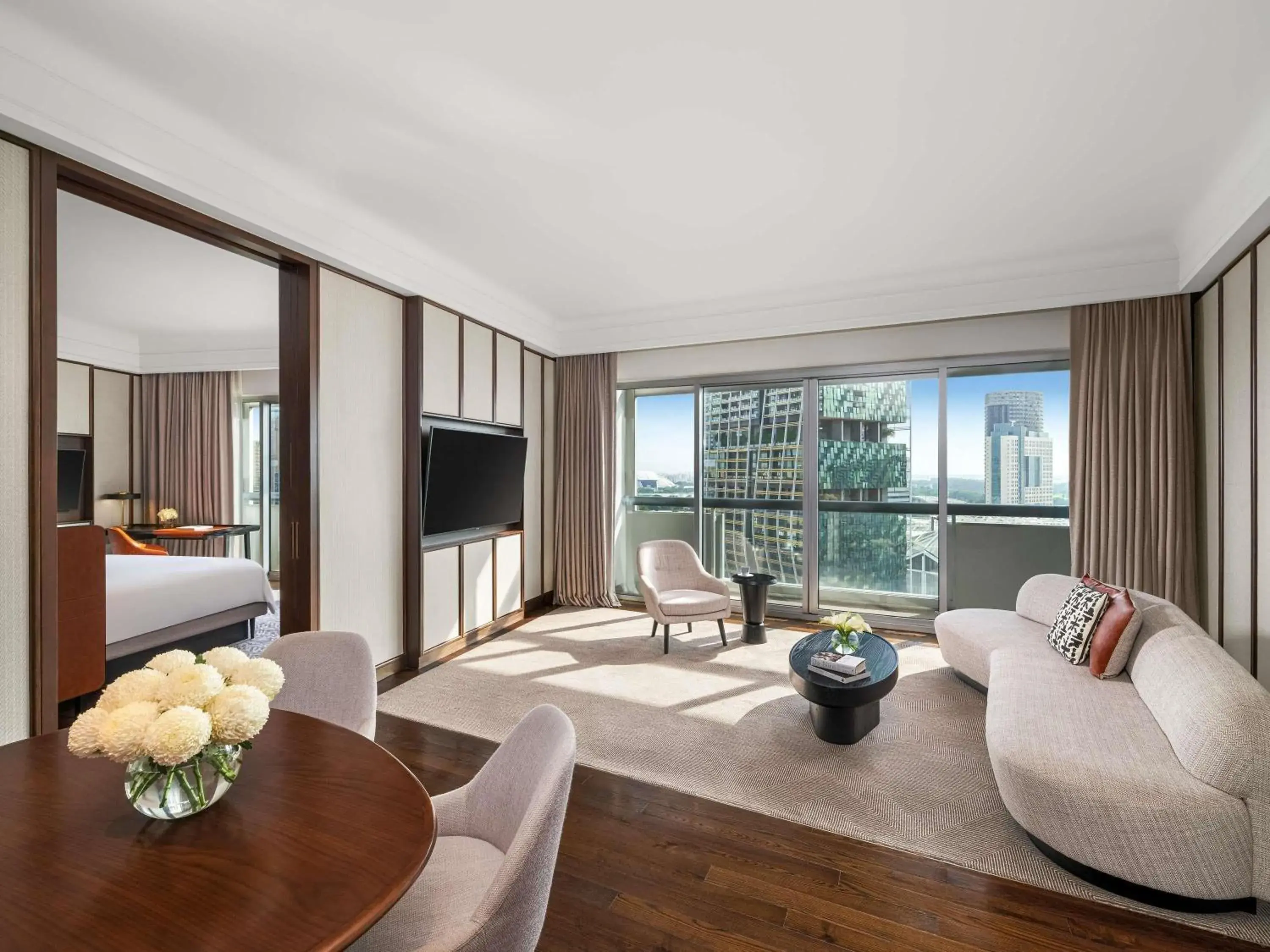 Bedroom in Fairmont Singapore Bedroom in Fairmont Singapore