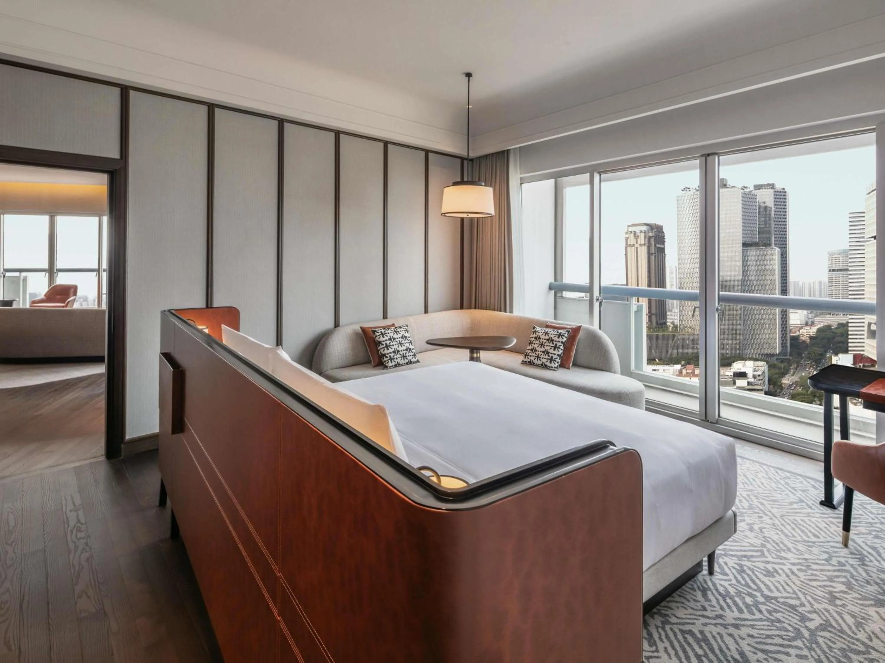 Bedroom, Bed in Fairmont Singapore