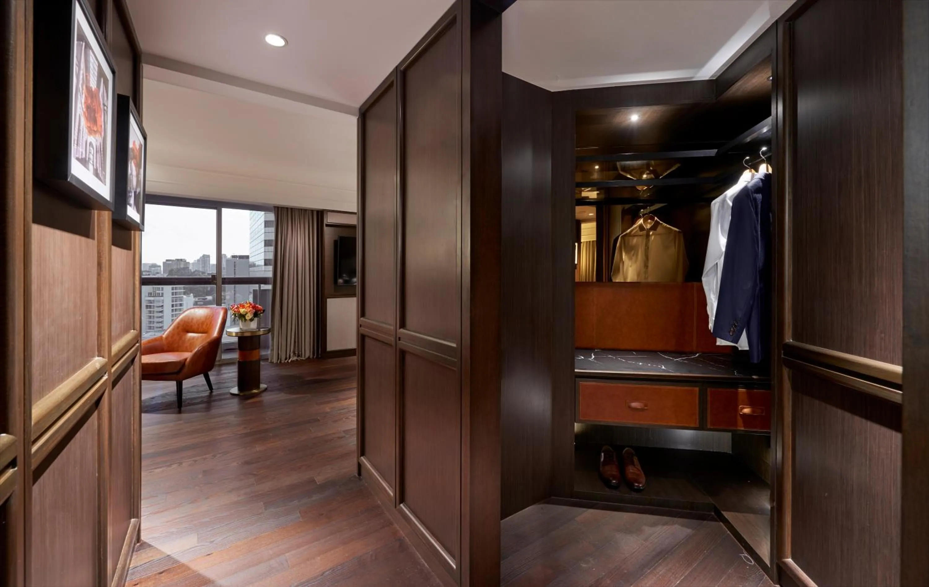 wardrobe in Fairmont Singapore