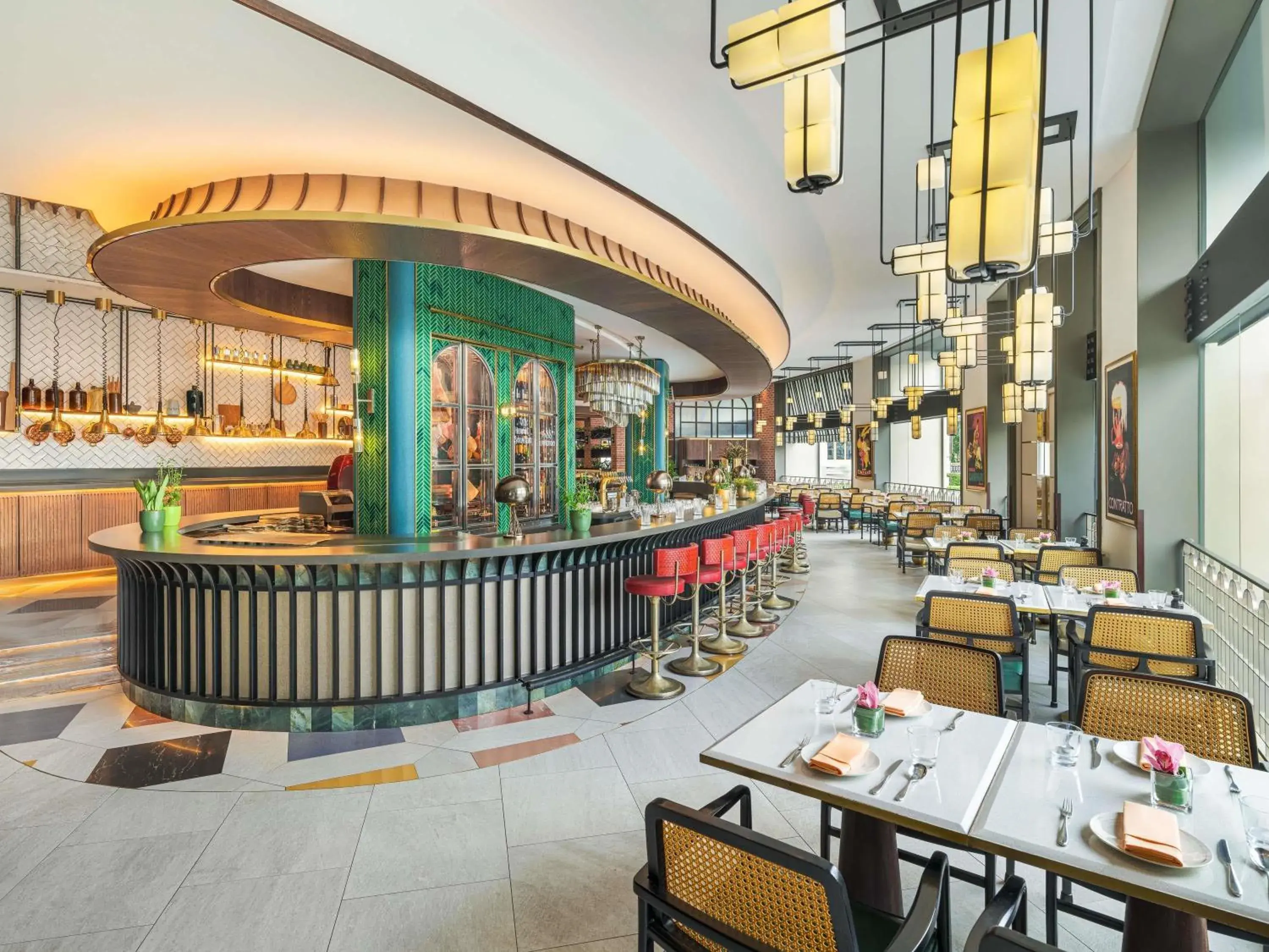 Restaurant/places to eat in Fairmont Singapore Restaurant/places to eat in Fairmont Singapore