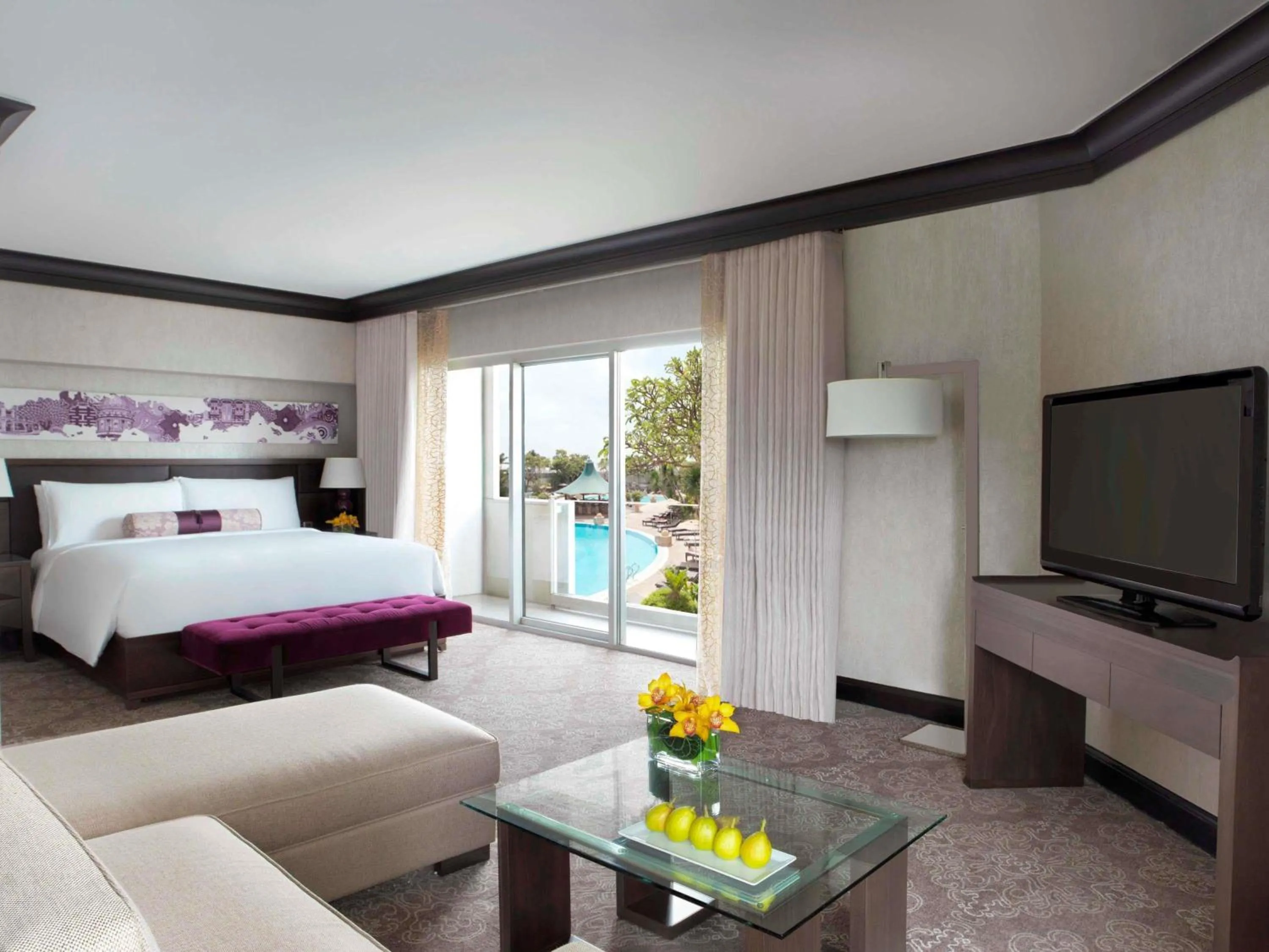 Bedroom, Bed in Fairmont Singapore