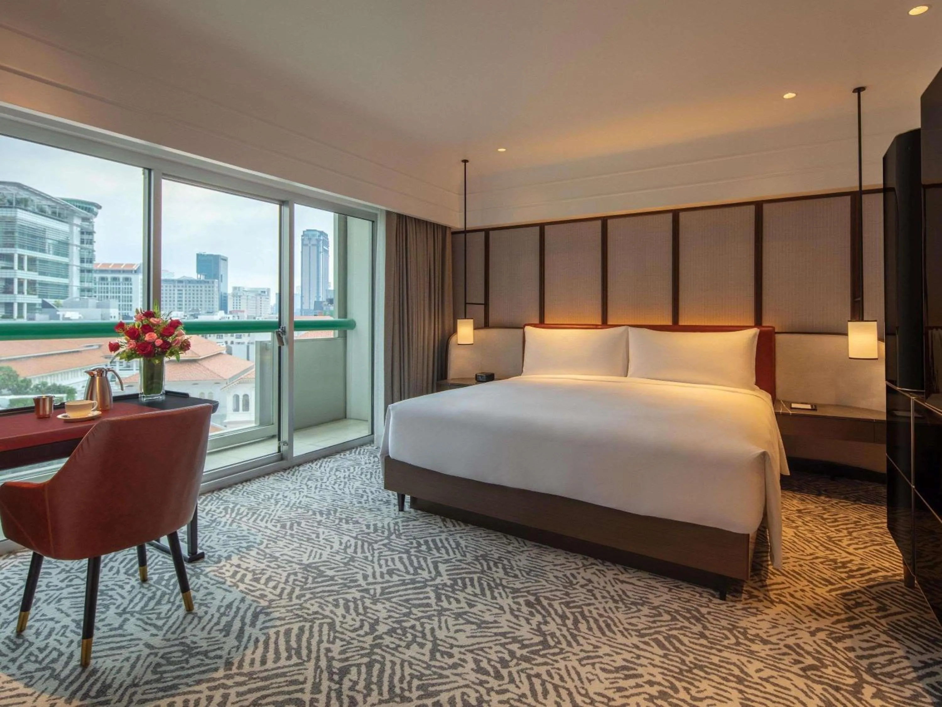 Bedroom, Bed in Fairmont Singapore