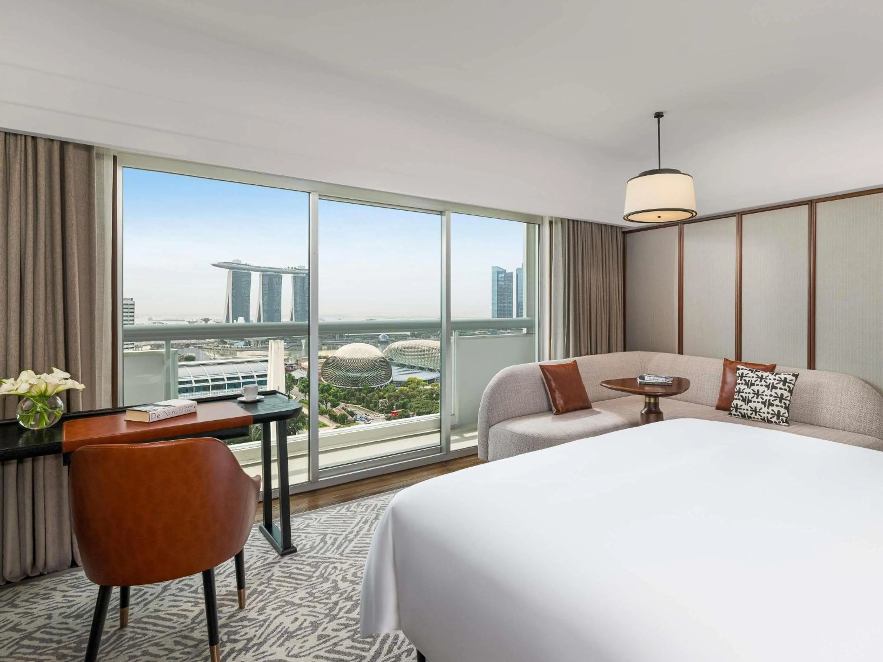 Bedroom, Bed in Fairmont Singapore