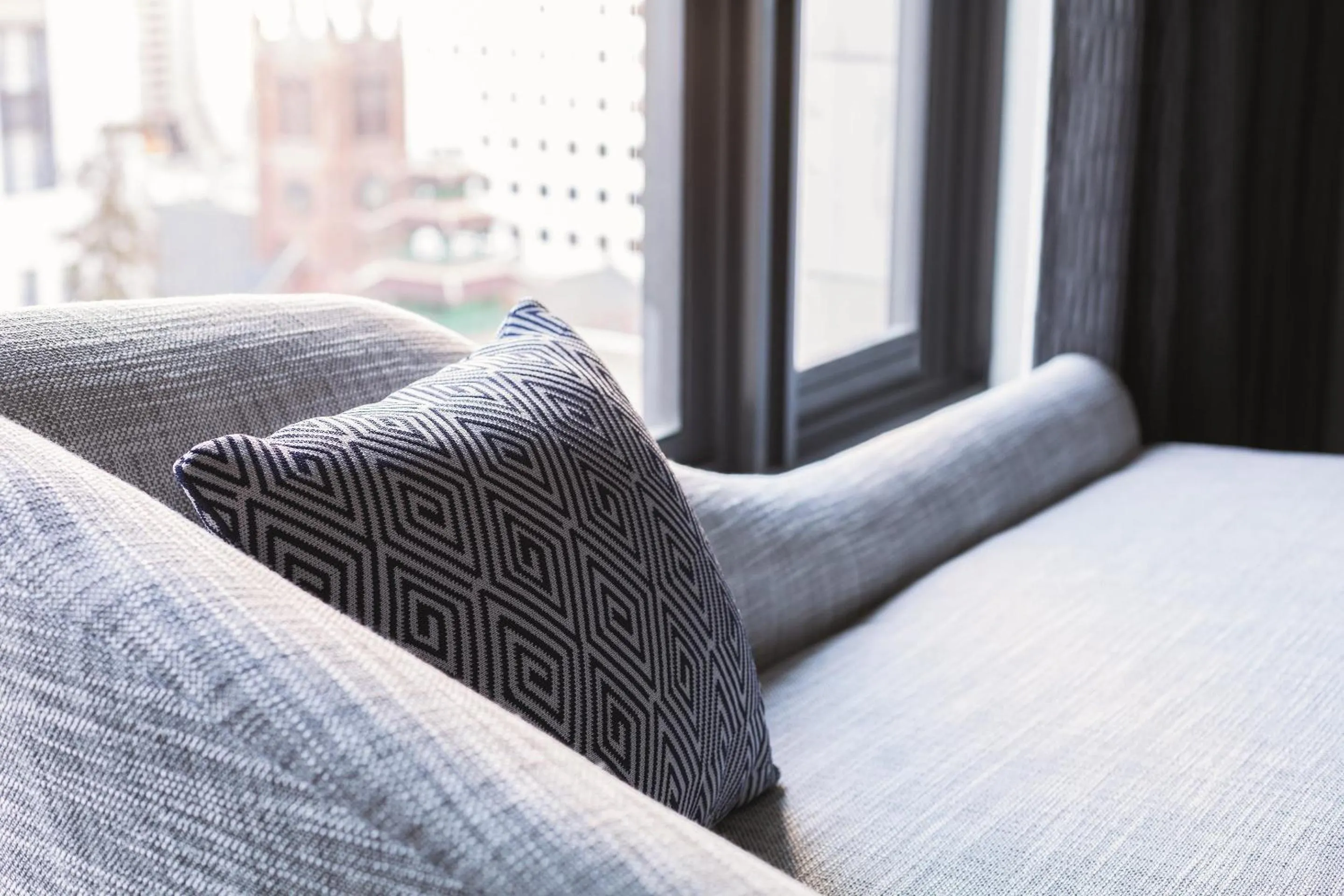 Seating area, Bed in The Ritz-Carlton, San Francisco
