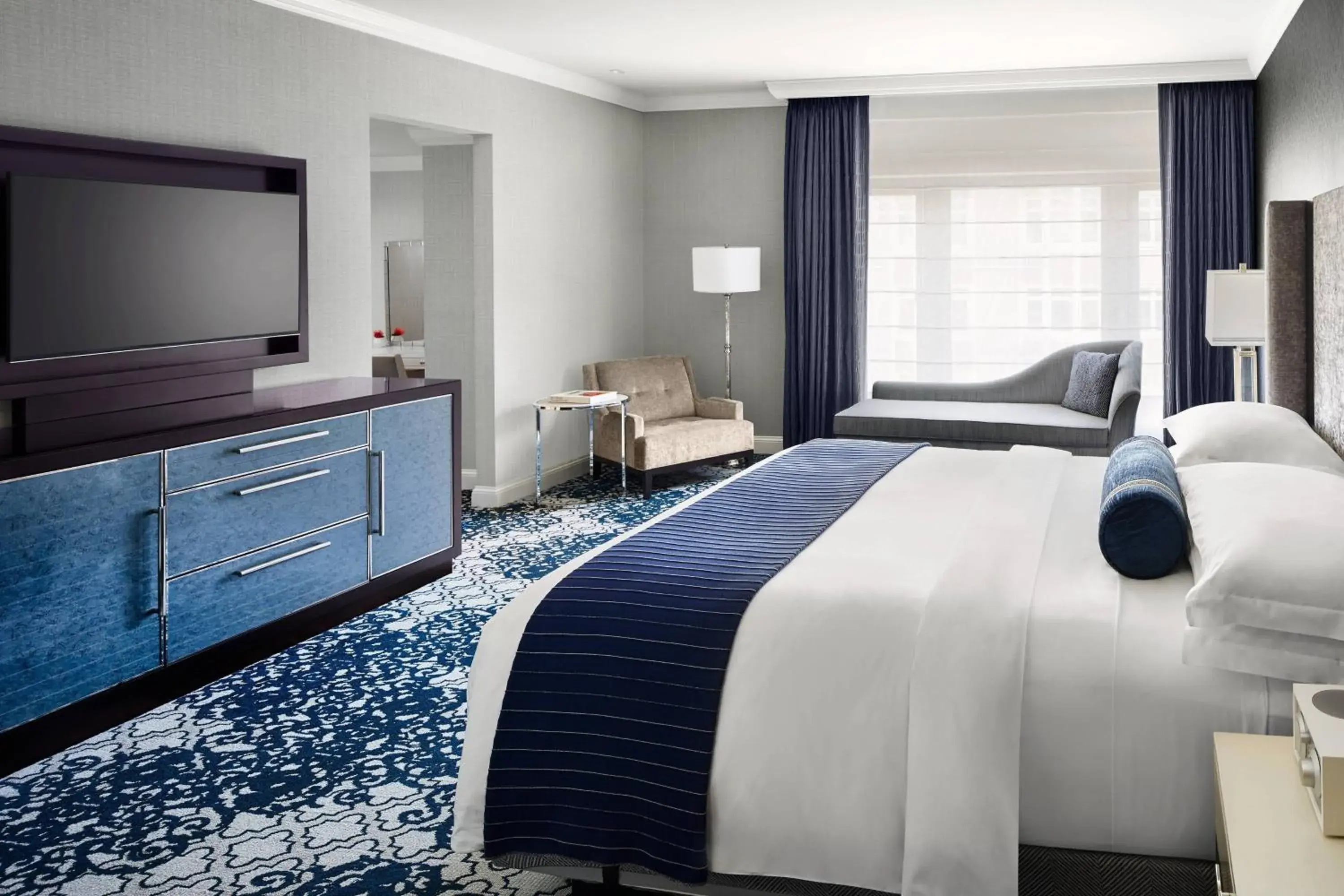 Grand Deluxe King Room in The Ritz-Carlton, San Francisco Grand Deluxe King Room in The Ritz-Carlton, San Francisco