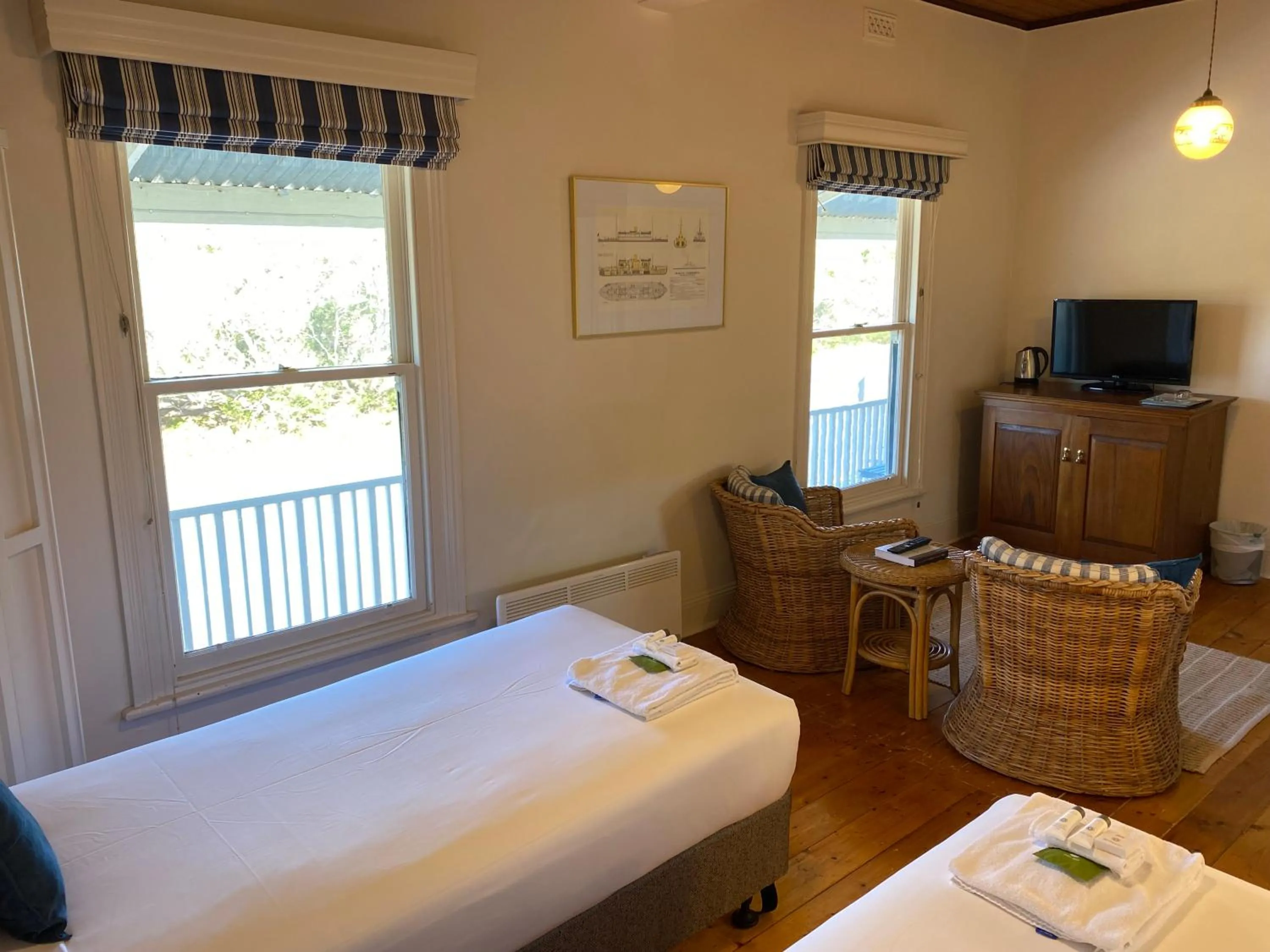 Bedroom, Bed in Point Lonsdale Guest House