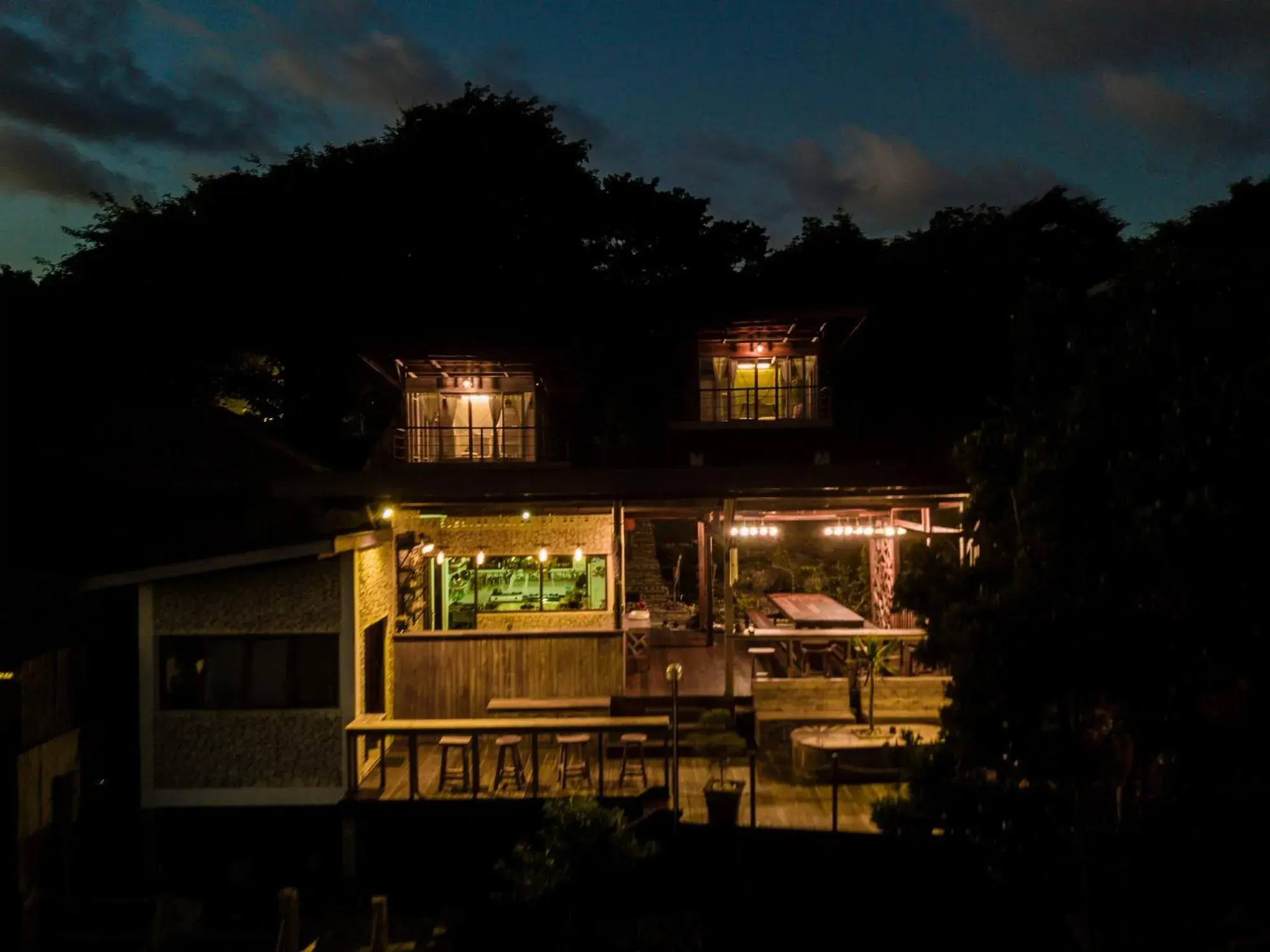 Restaurant/places to eat in Tevana House Reef Restaurant/places to eat in Tevana House Reef