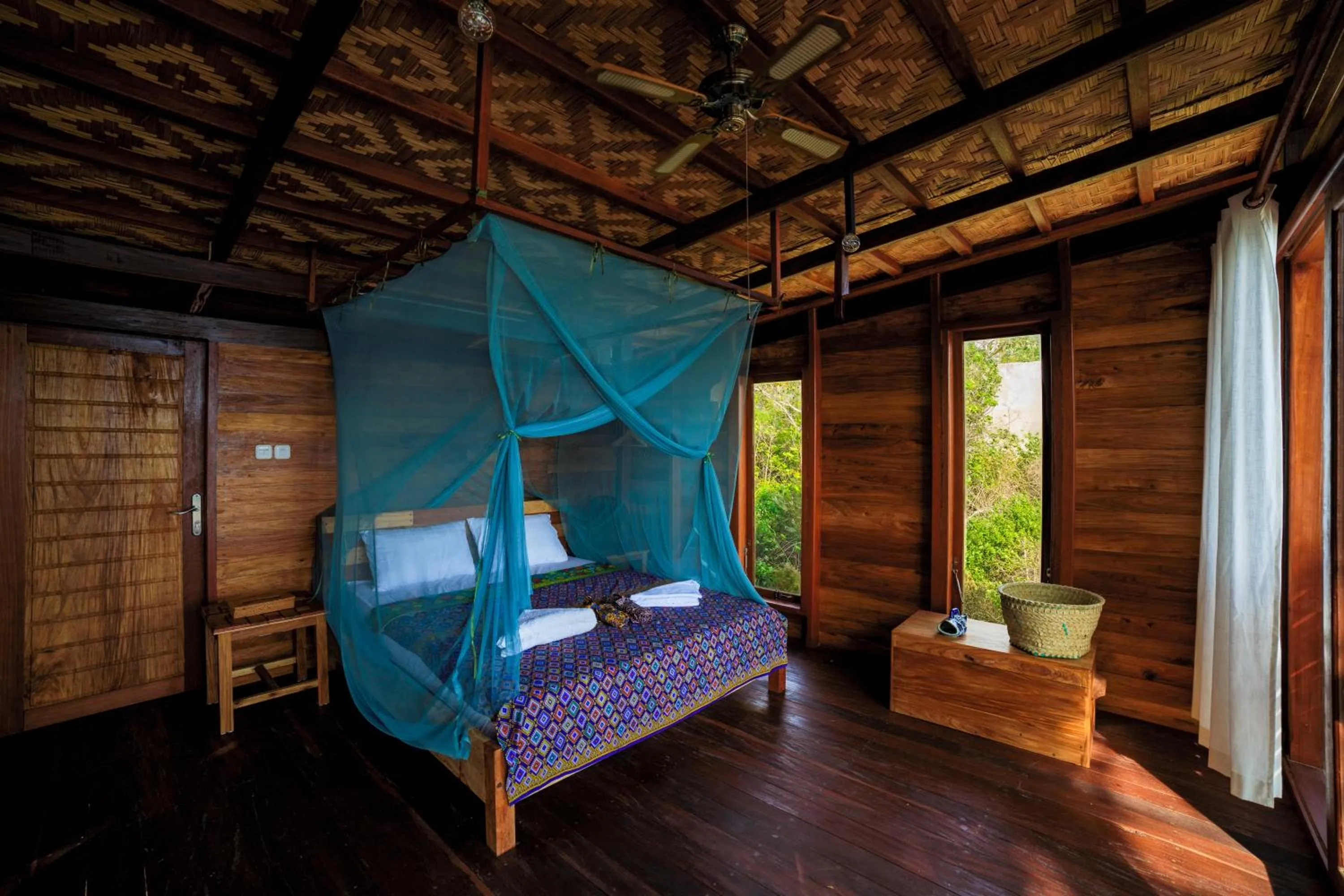 Bed in Tevana House Reef