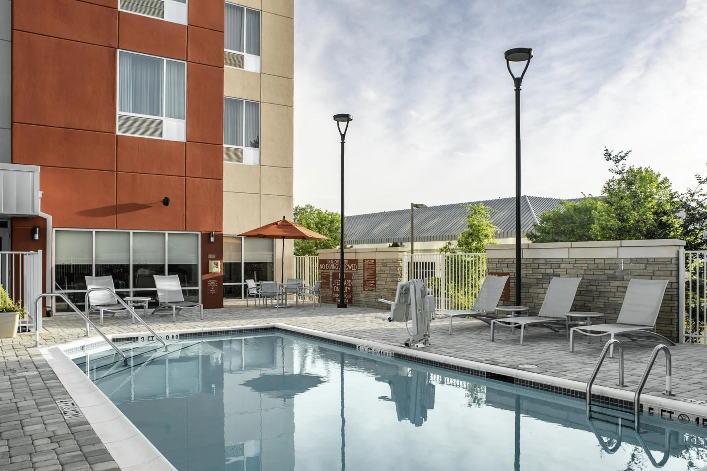 Swimming pool in TownePlace Suites by Marriott Charlotte Fort Mill