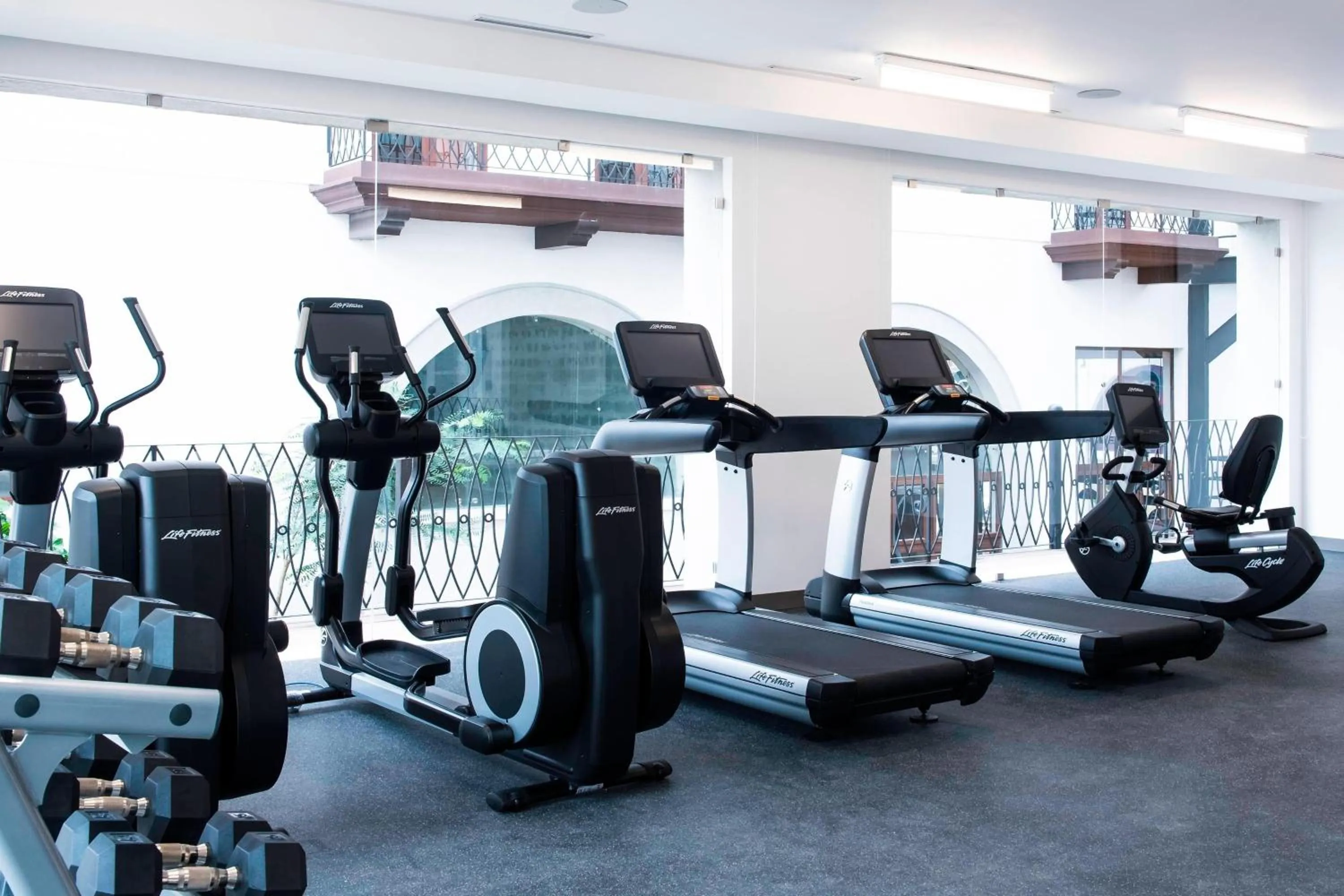 Fitness centre/facilities in AC Hotels by Marriott Guatemala City