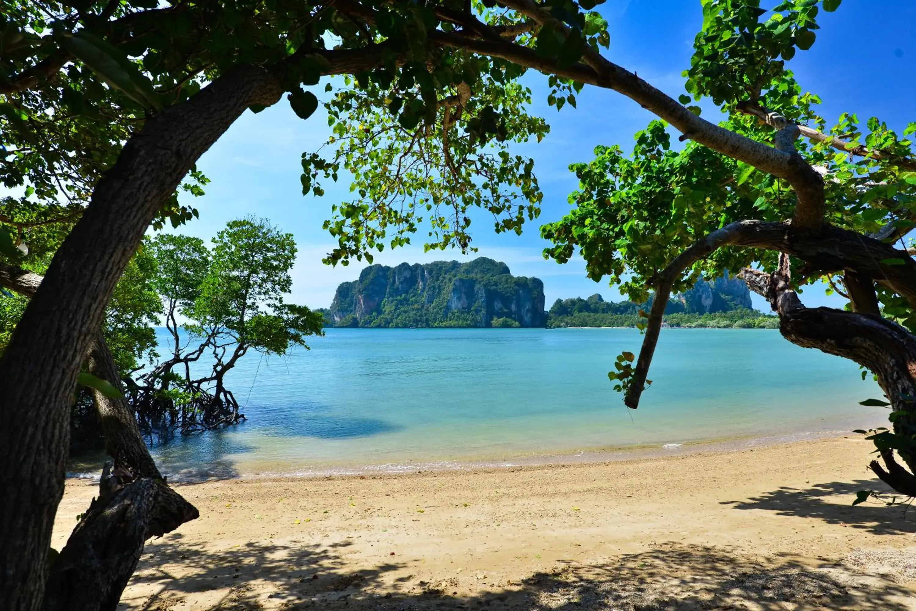 Beach in Railay Great View Resort Beach in Railay Great View Resort