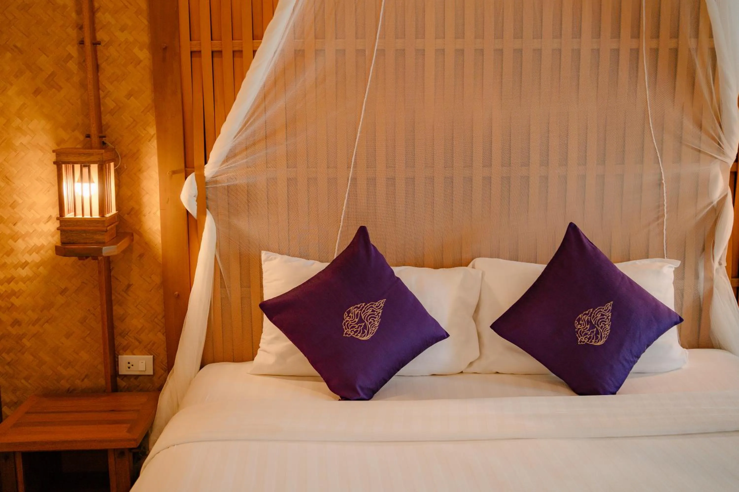 Bed in Railay Great View Resort