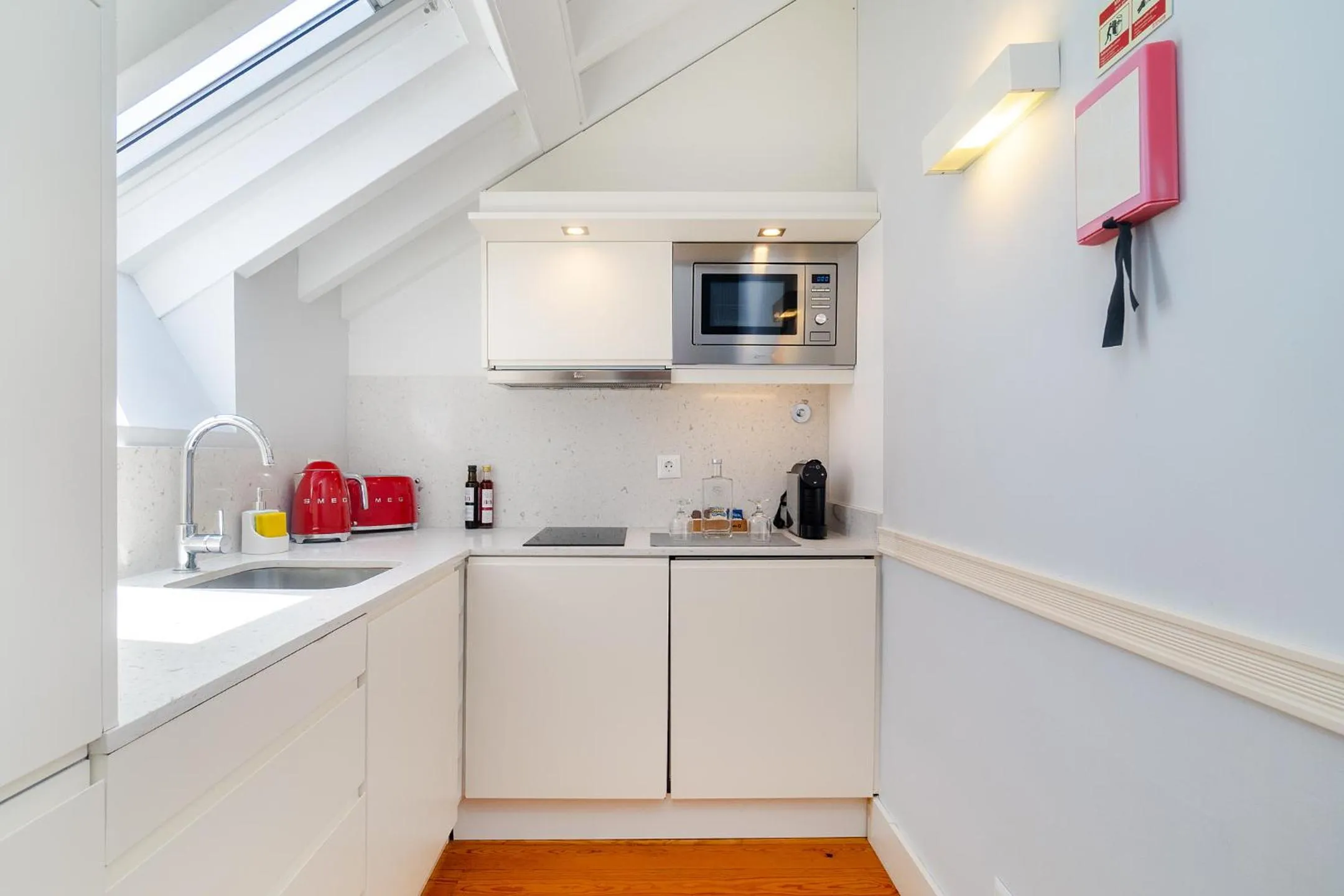 Coffee/tea facilities in Villa Baixa - Lisbon Luxury Apartments