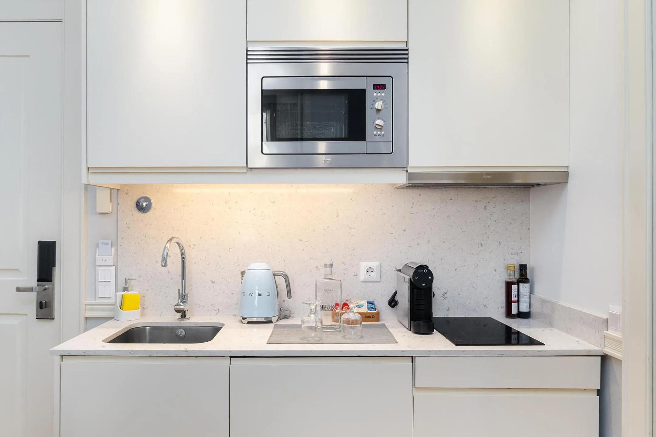 Coffee/tea facilities in Villa Baixa - Lisbon Luxury Apartments