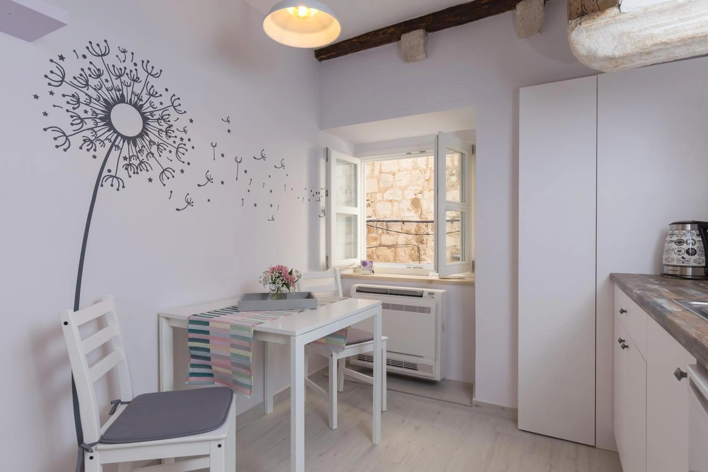 Dining area in Studio Apartment Lumia