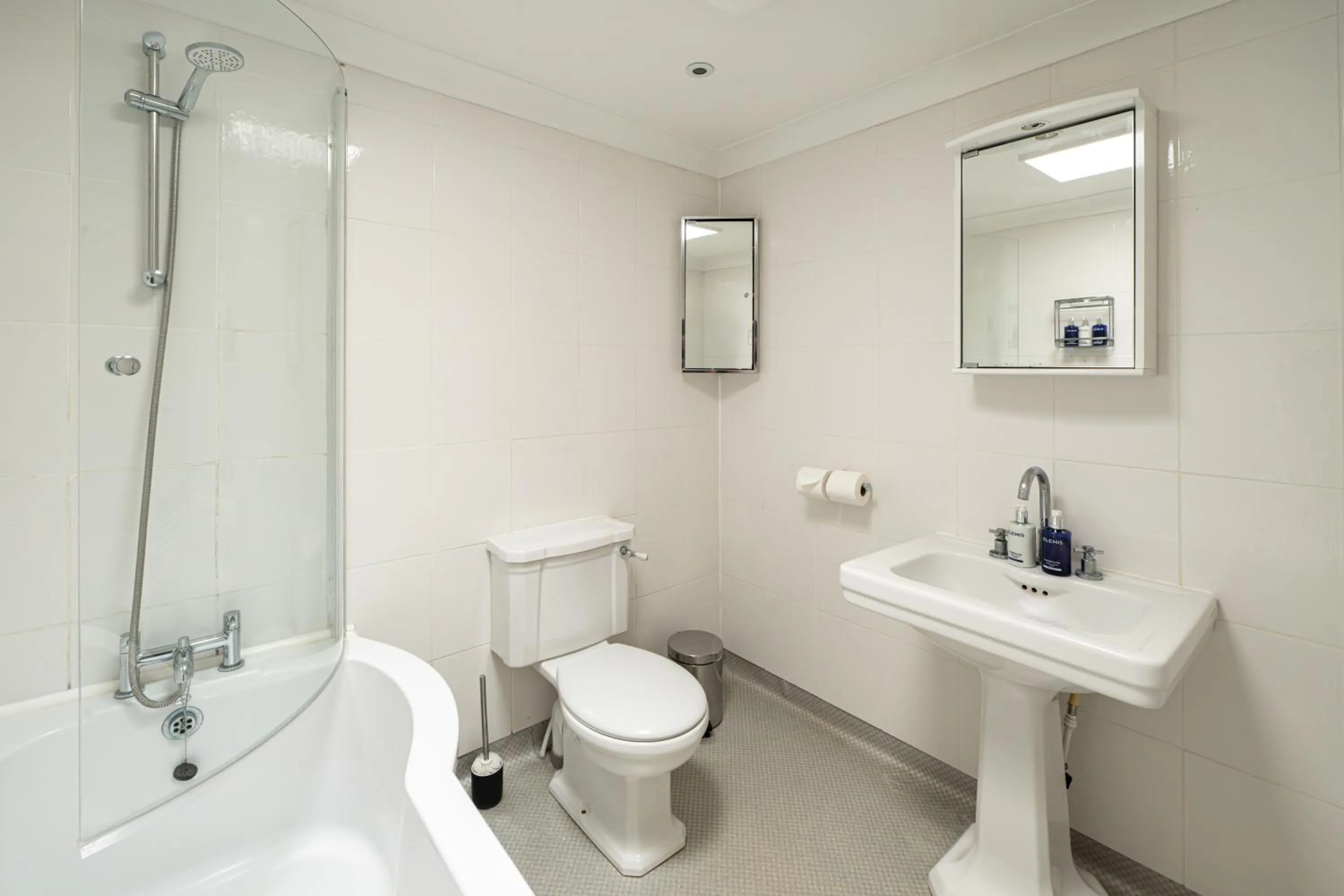 Bathroom in Knoll House