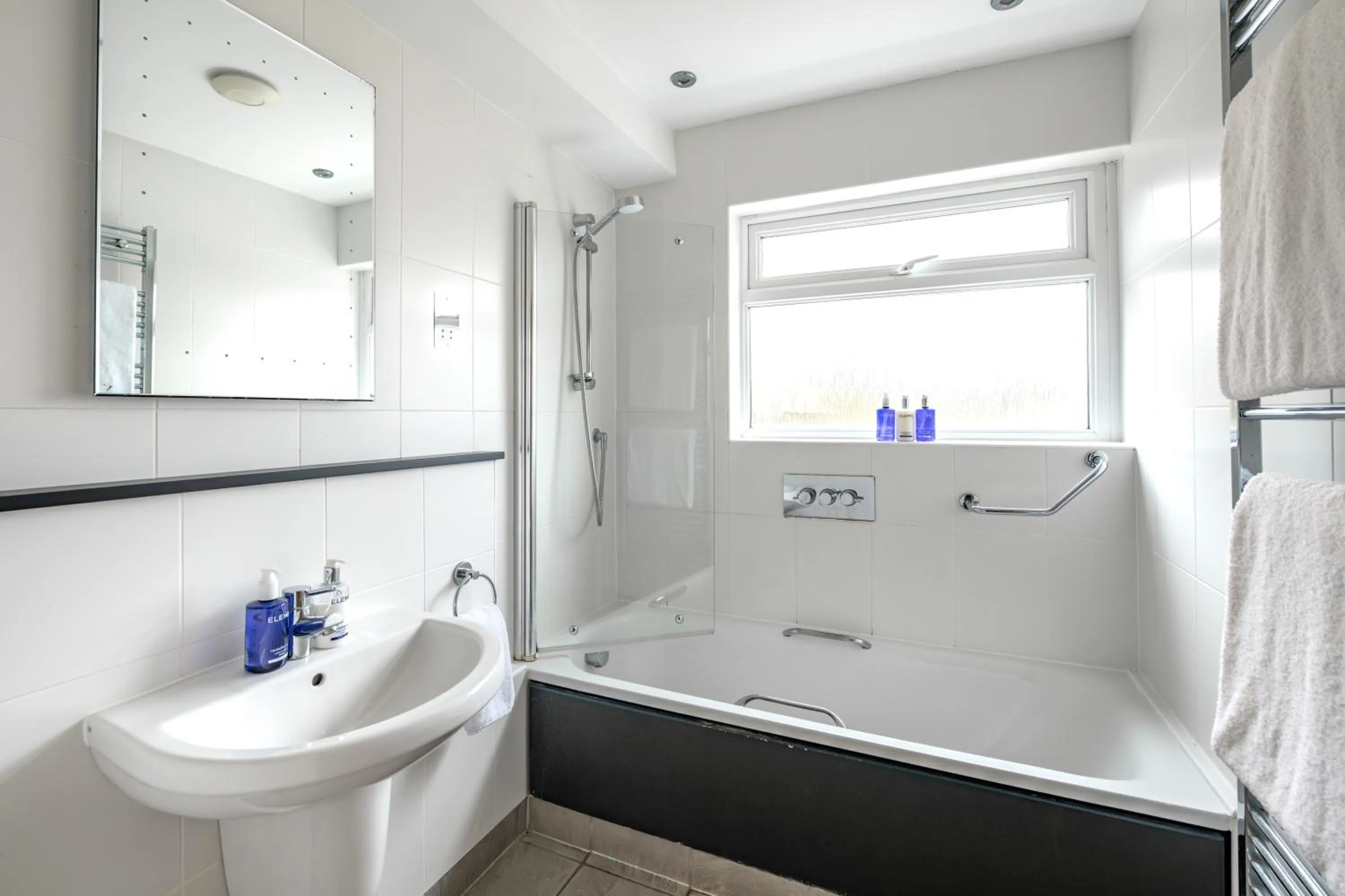 Bathroom in Knoll House