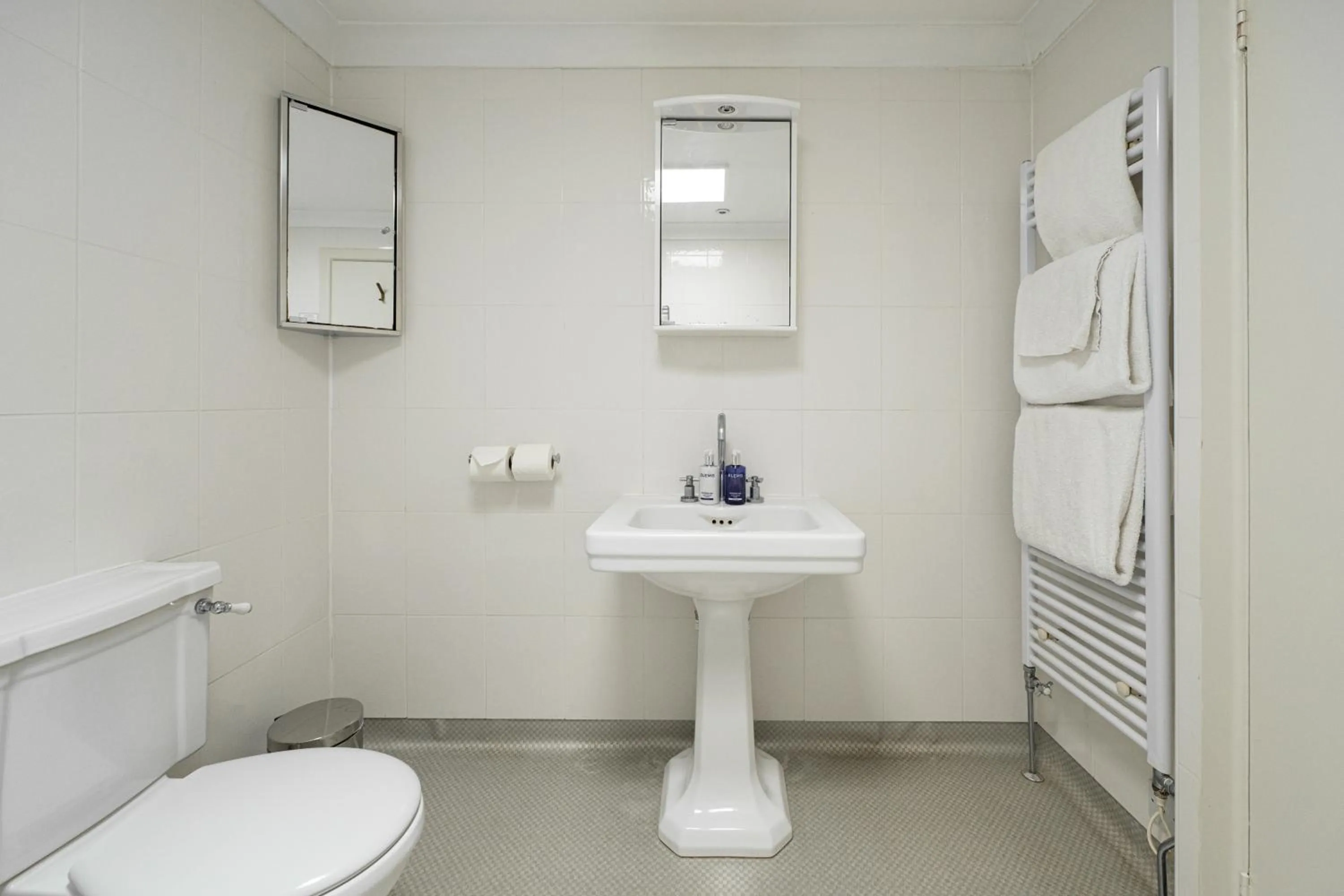 Bathroom in Knoll House