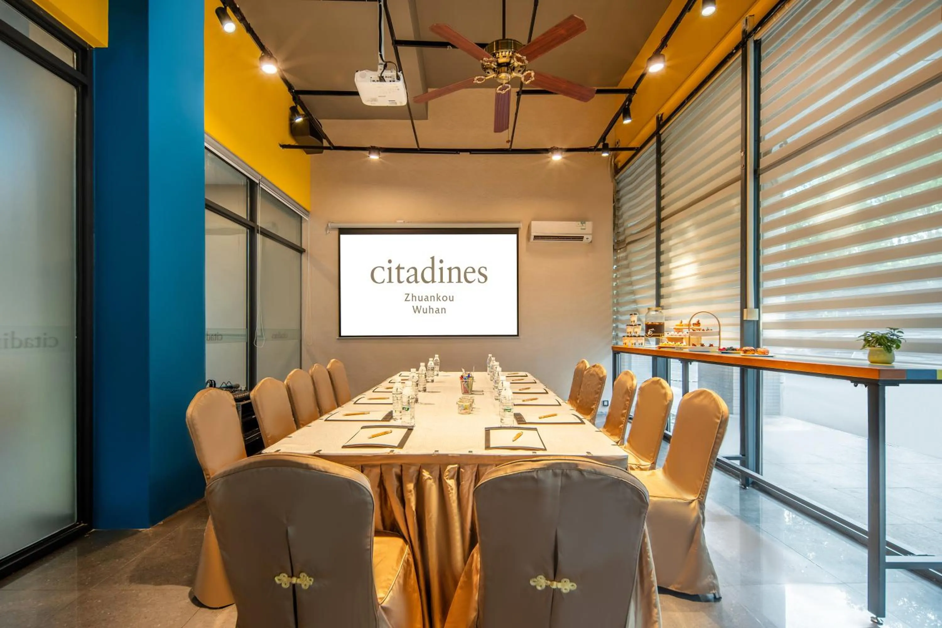 Meeting/conference room in Citadines Zhuankou Wuhan